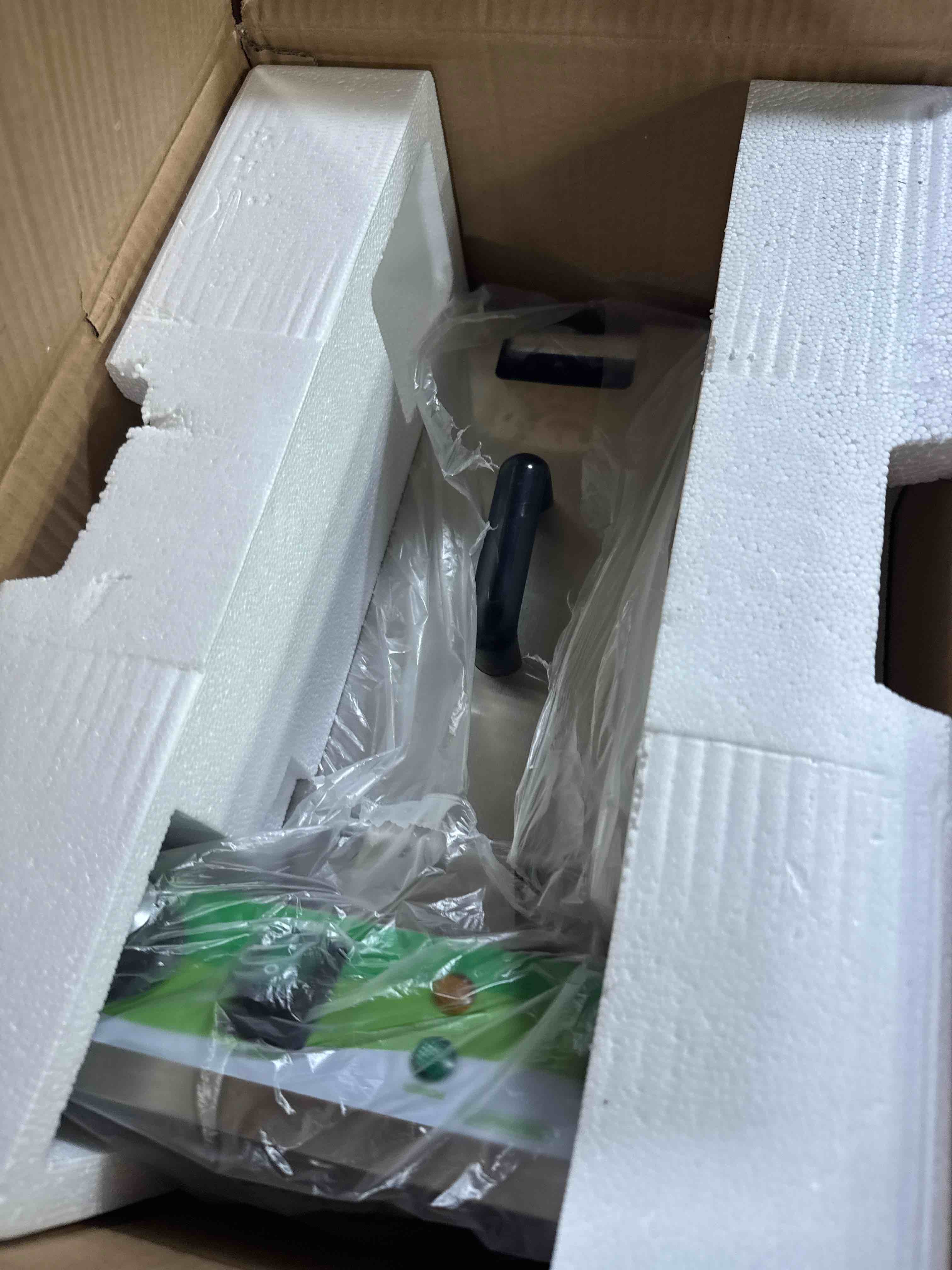 https://s3.amazonaws.com/lotting-images-prod/phillipi/TEA3371817_1758650651130.jpeg