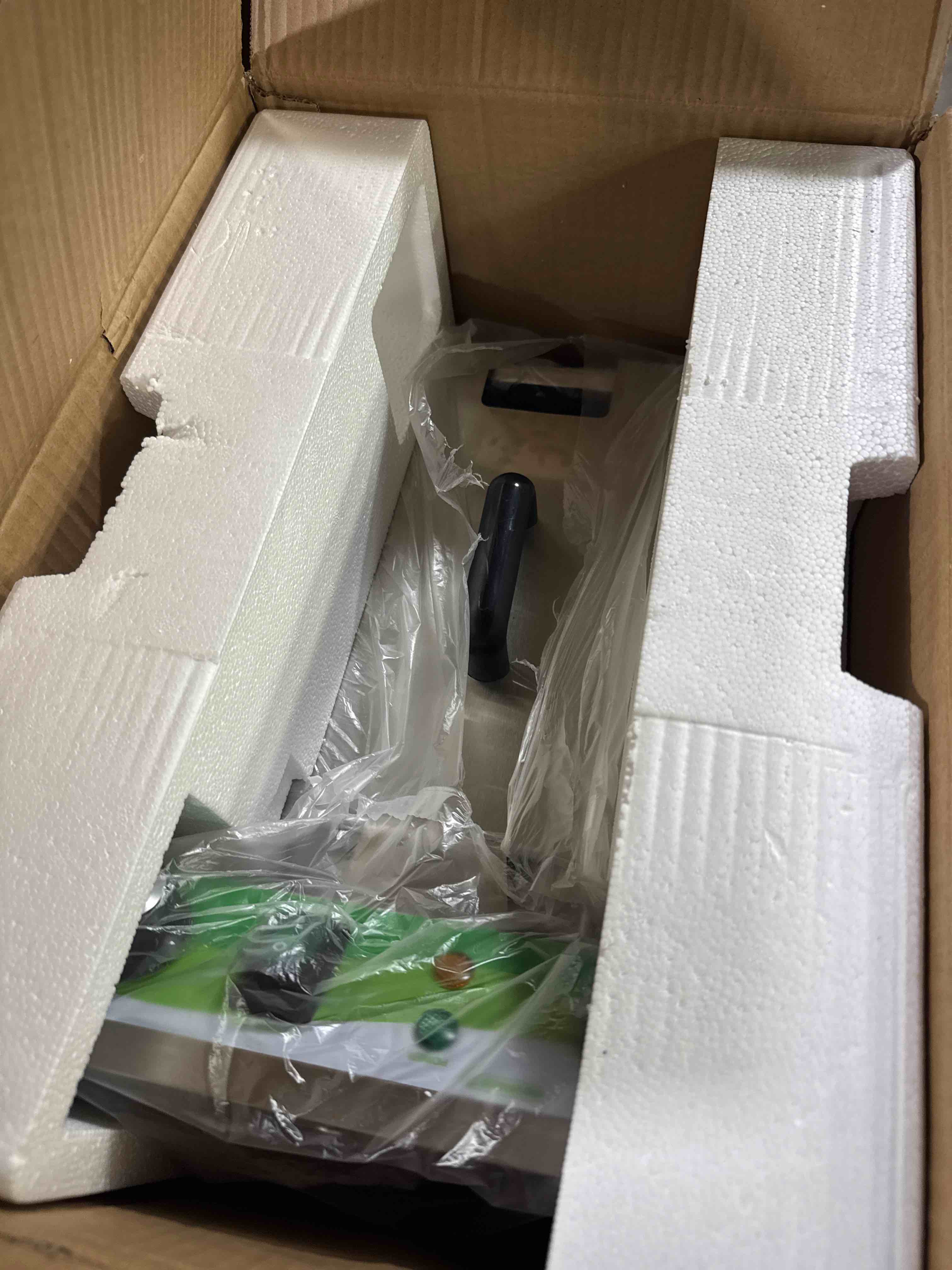 https://s3.amazonaws.com/lotting-images-prod/phillipi/TEA3371817_1758650652566.jpeg