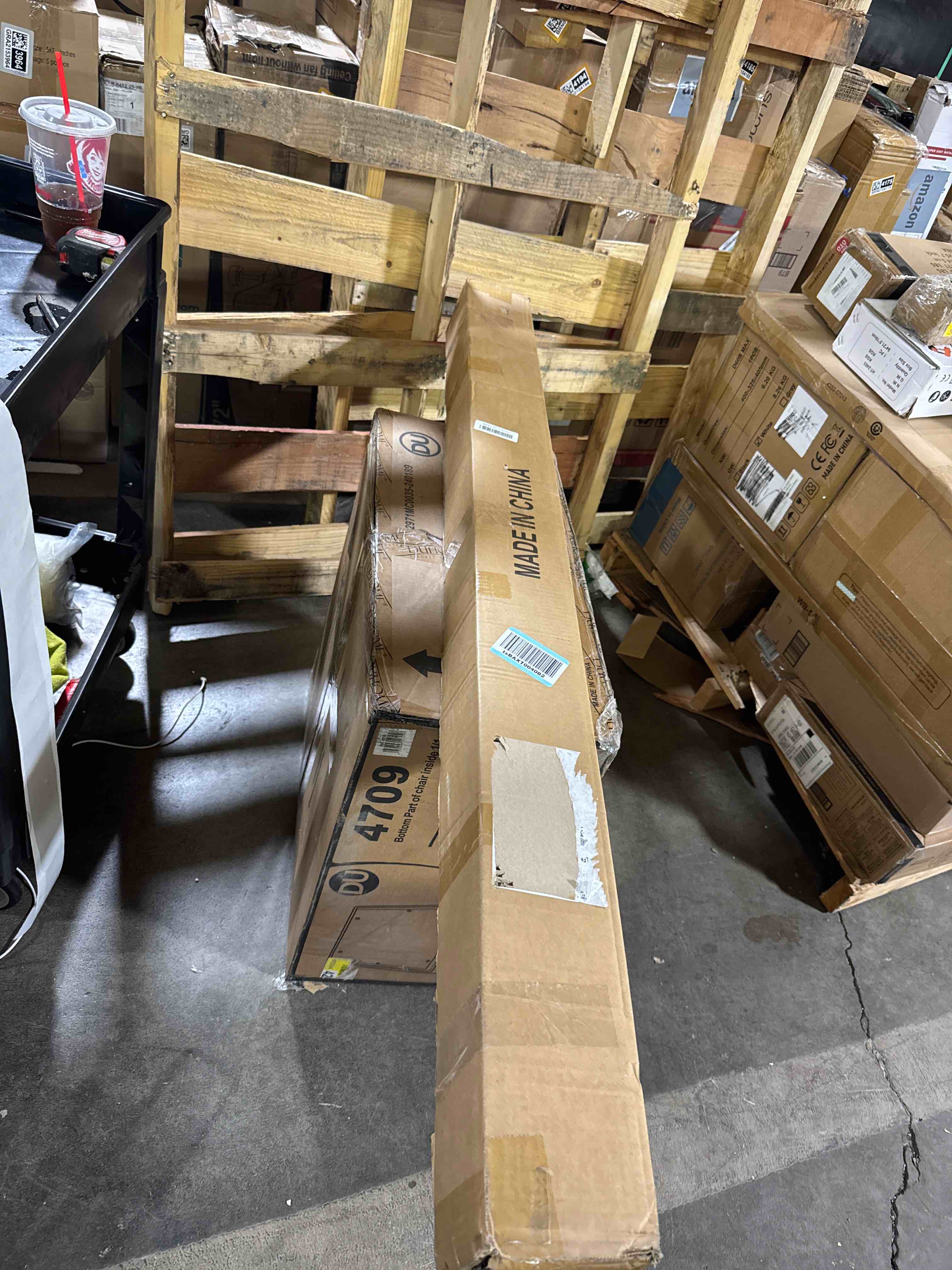 https://s3.amazonaws.com/lotting-images-prod/phillipi/TEA3371827_1758652432119.jpeg