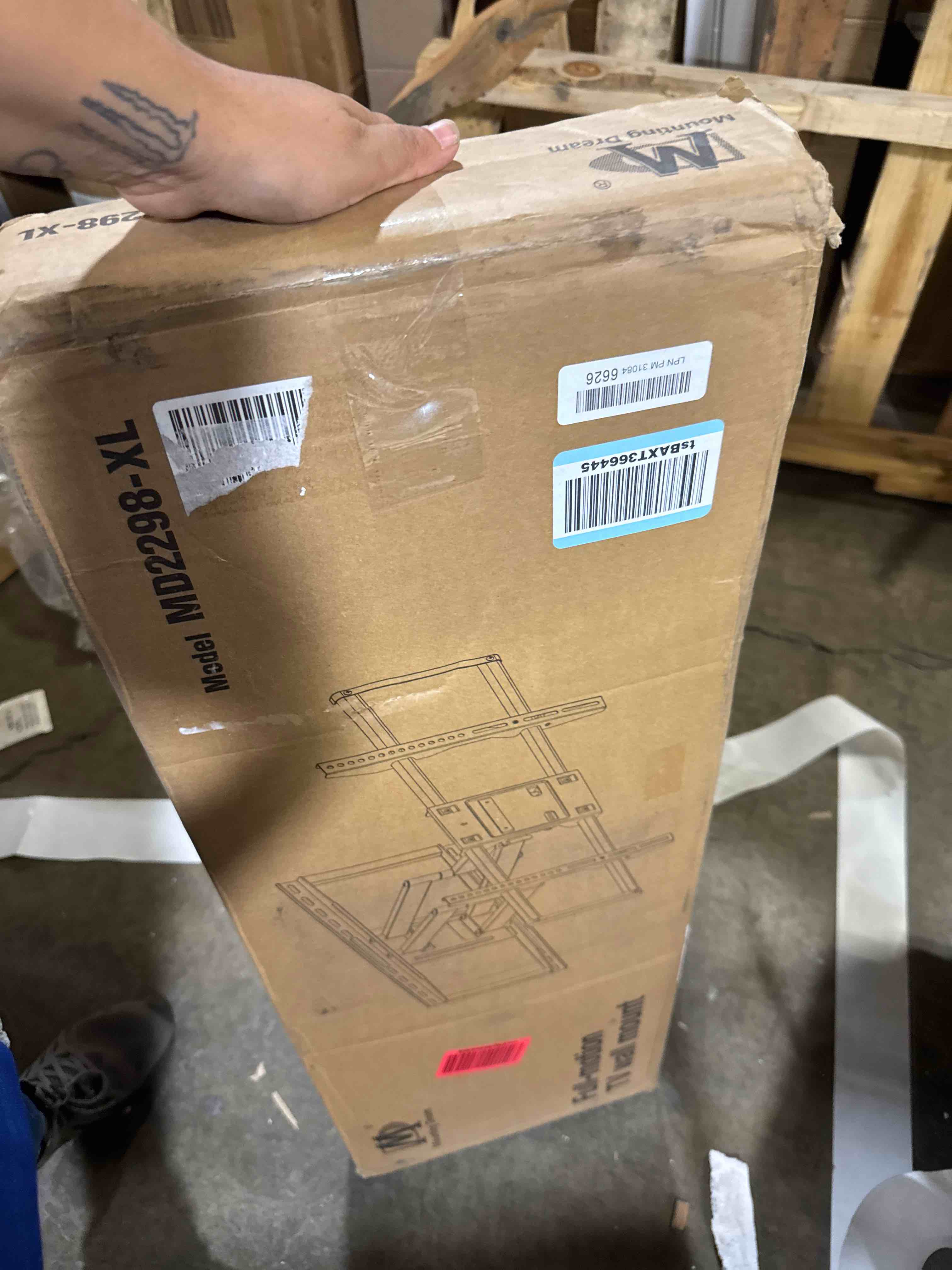 https://s3.amazonaws.com/lotting-images-prod/phillipi/TEA3371867_1758657930695.jpeg