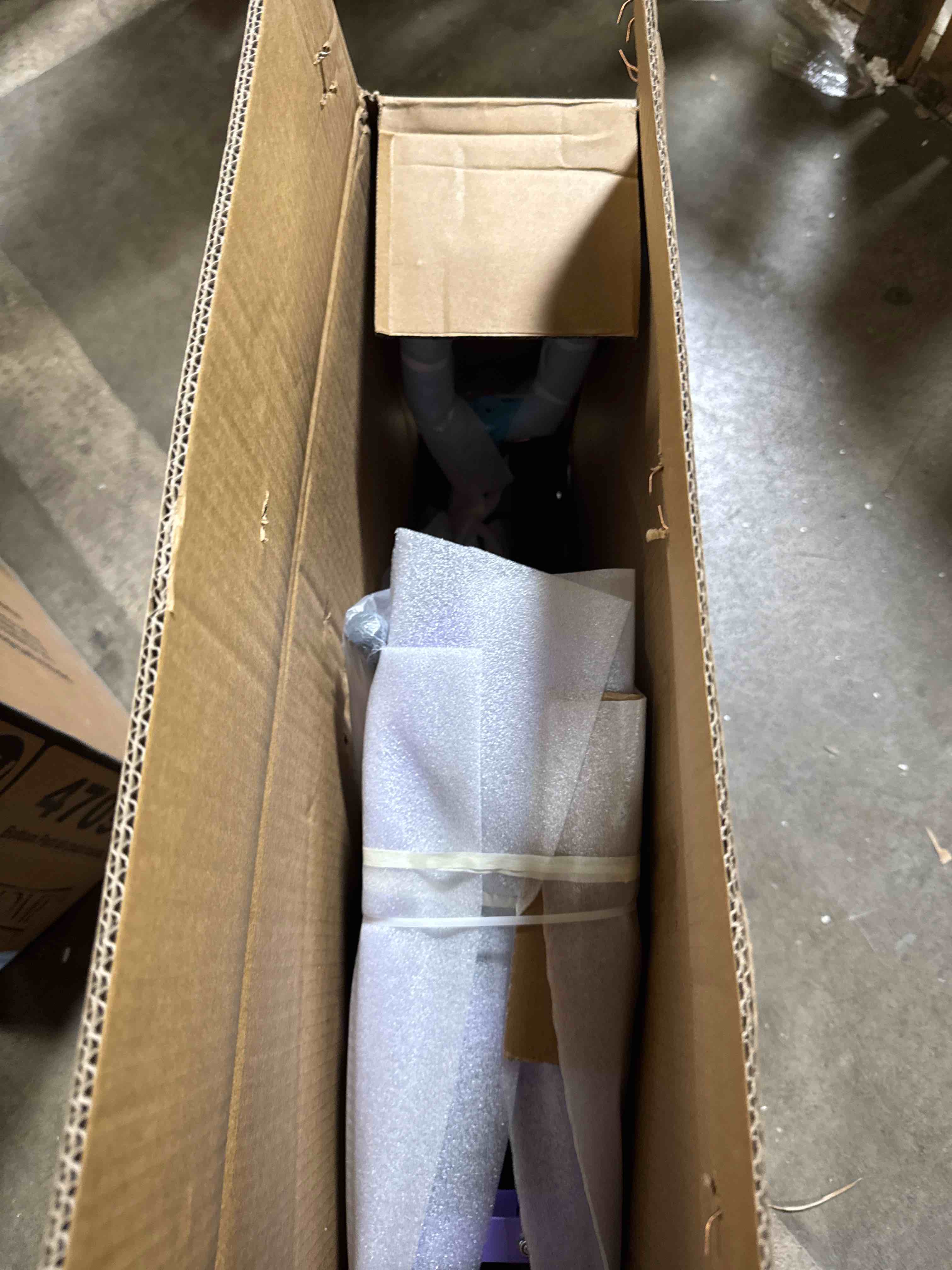 https://s3.amazonaws.com/lotting-images-prod/phillipi/TEA3371873_1758658553515.jpeg