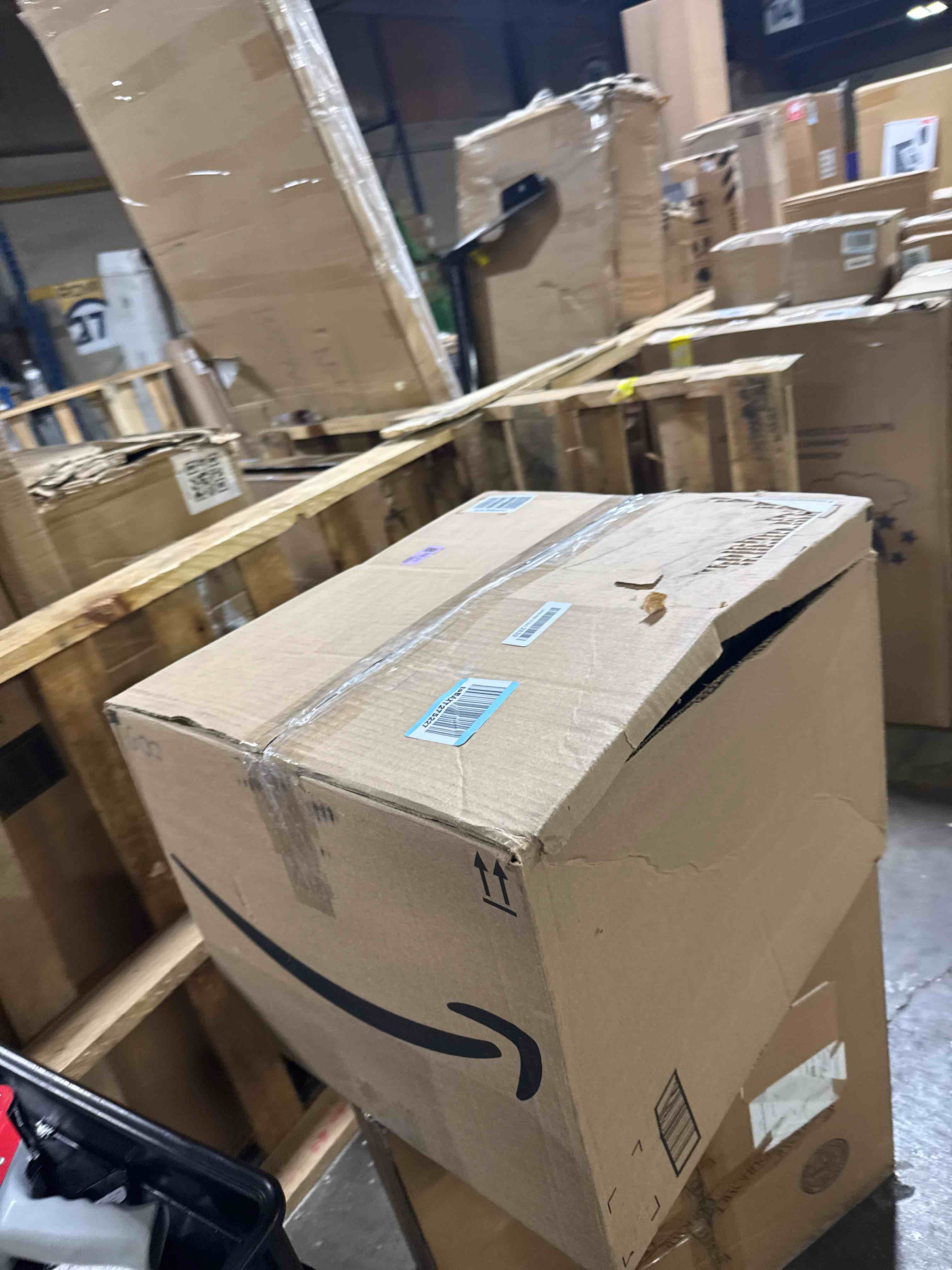 https://s3.amazonaws.com/lotting-images-prod/phillipi/TEA3371888_1758728205579.jpeg