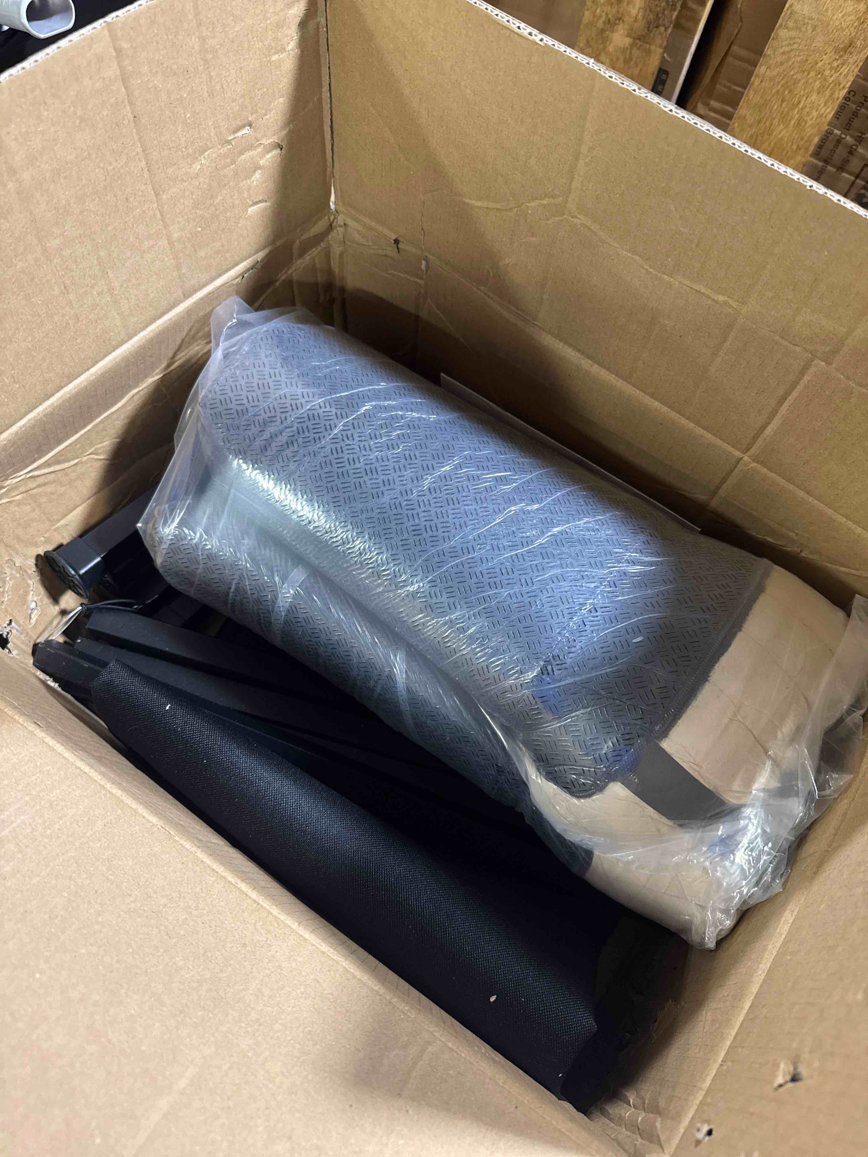 https://s3.amazonaws.com/lotting-images-prod/phillipi/TEA3371893_1758728887206.jpeg