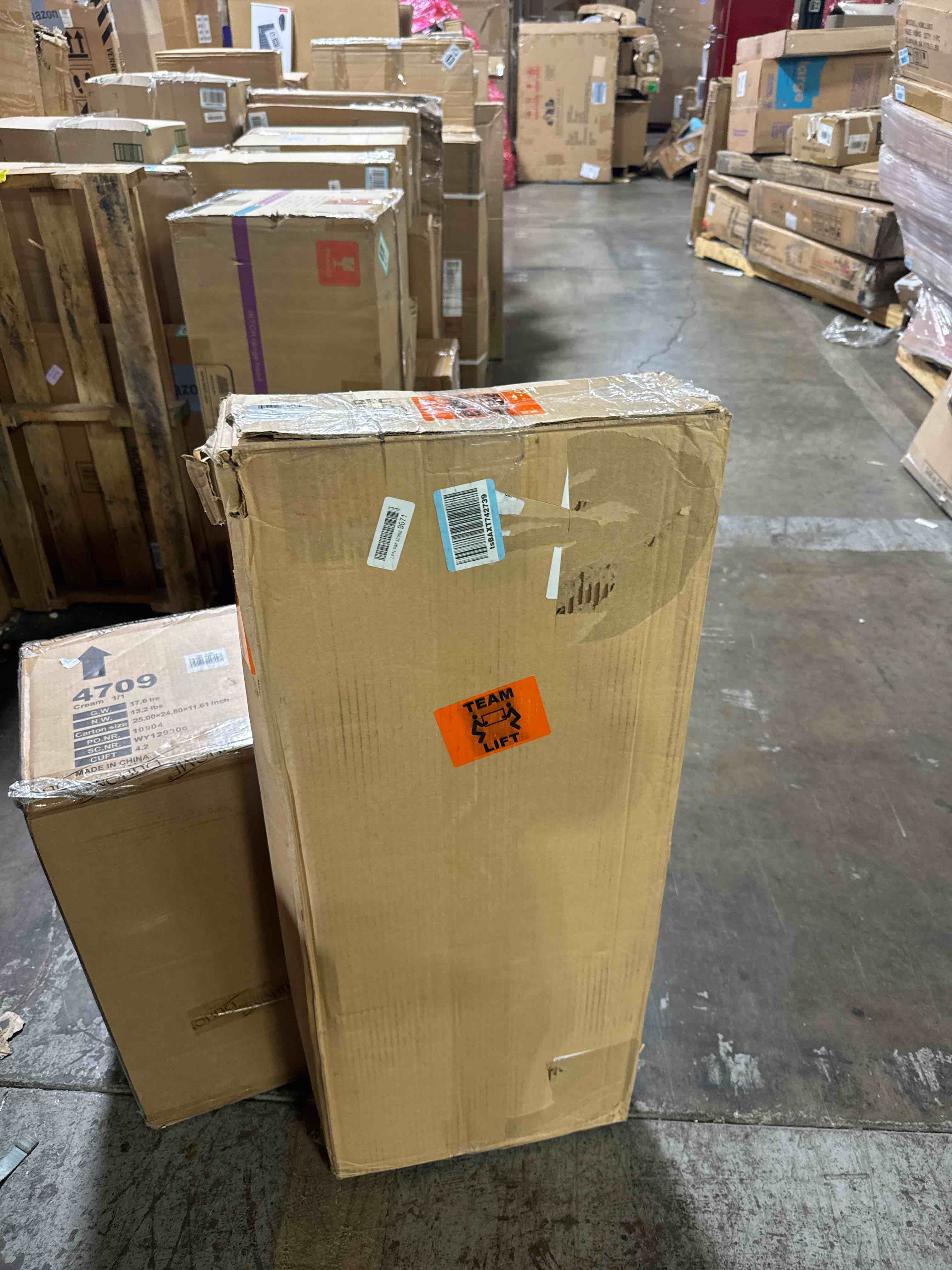 https://s3.amazonaws.com/lotting-images-prod/phillipi/TEA3371898_1758729688368.jpeg