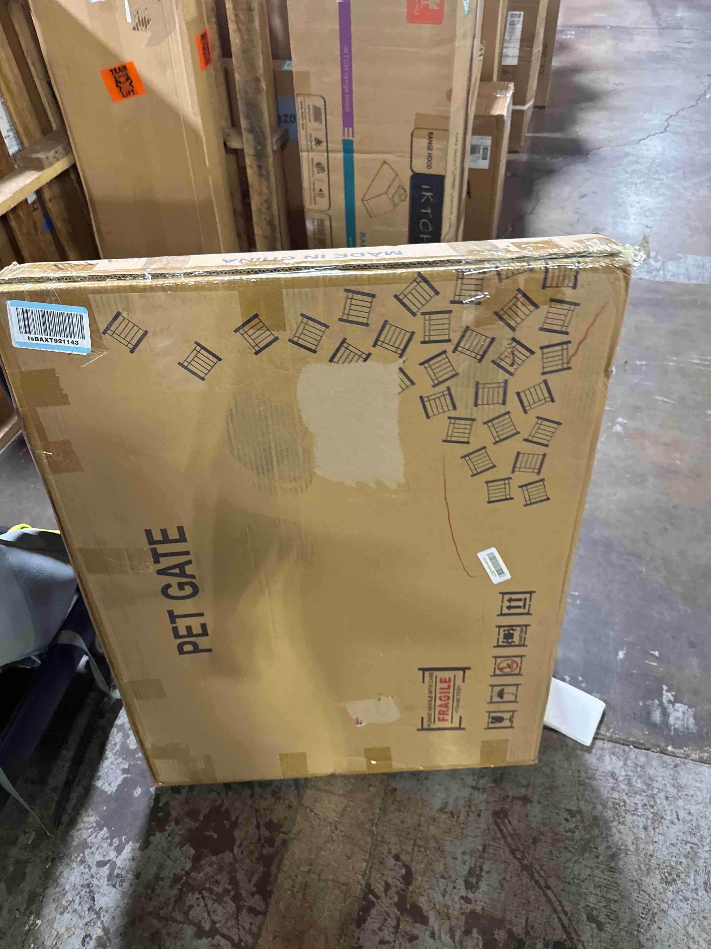 https://s3.amazonaws.com/lotting-images-prod/phillipi/TEA3371899_1758729772129.jpeg
