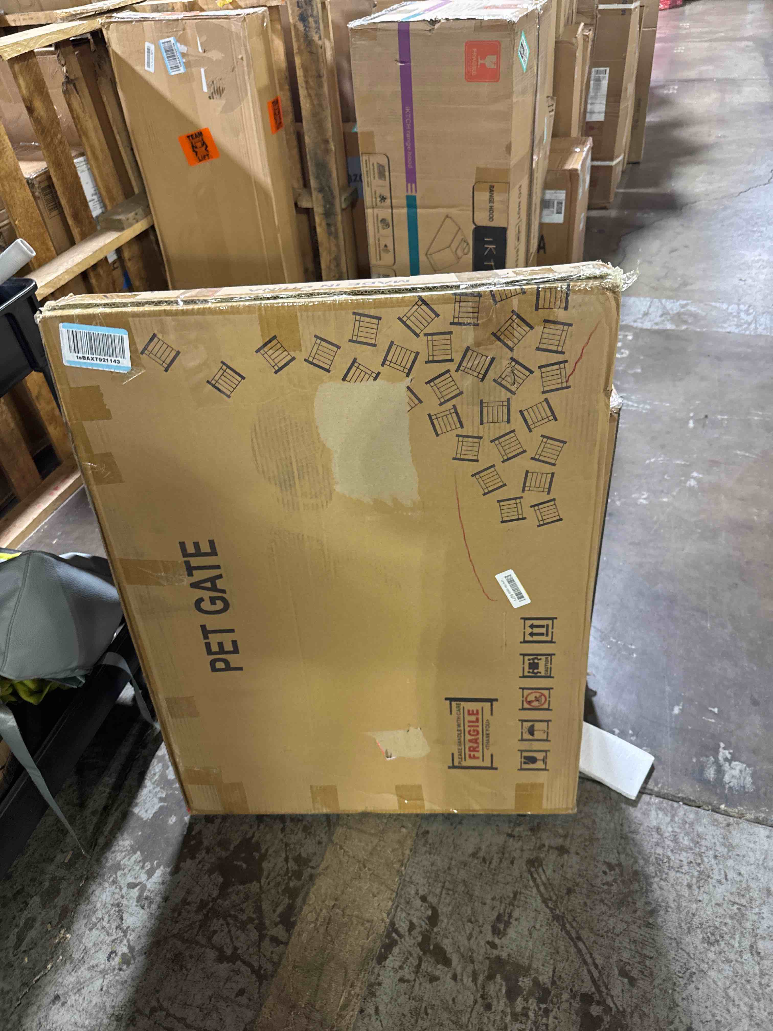 https://s3.amazonaws.com/lotting-images-prod/phillipi/TEA3371899_1758729772990.jpeg
