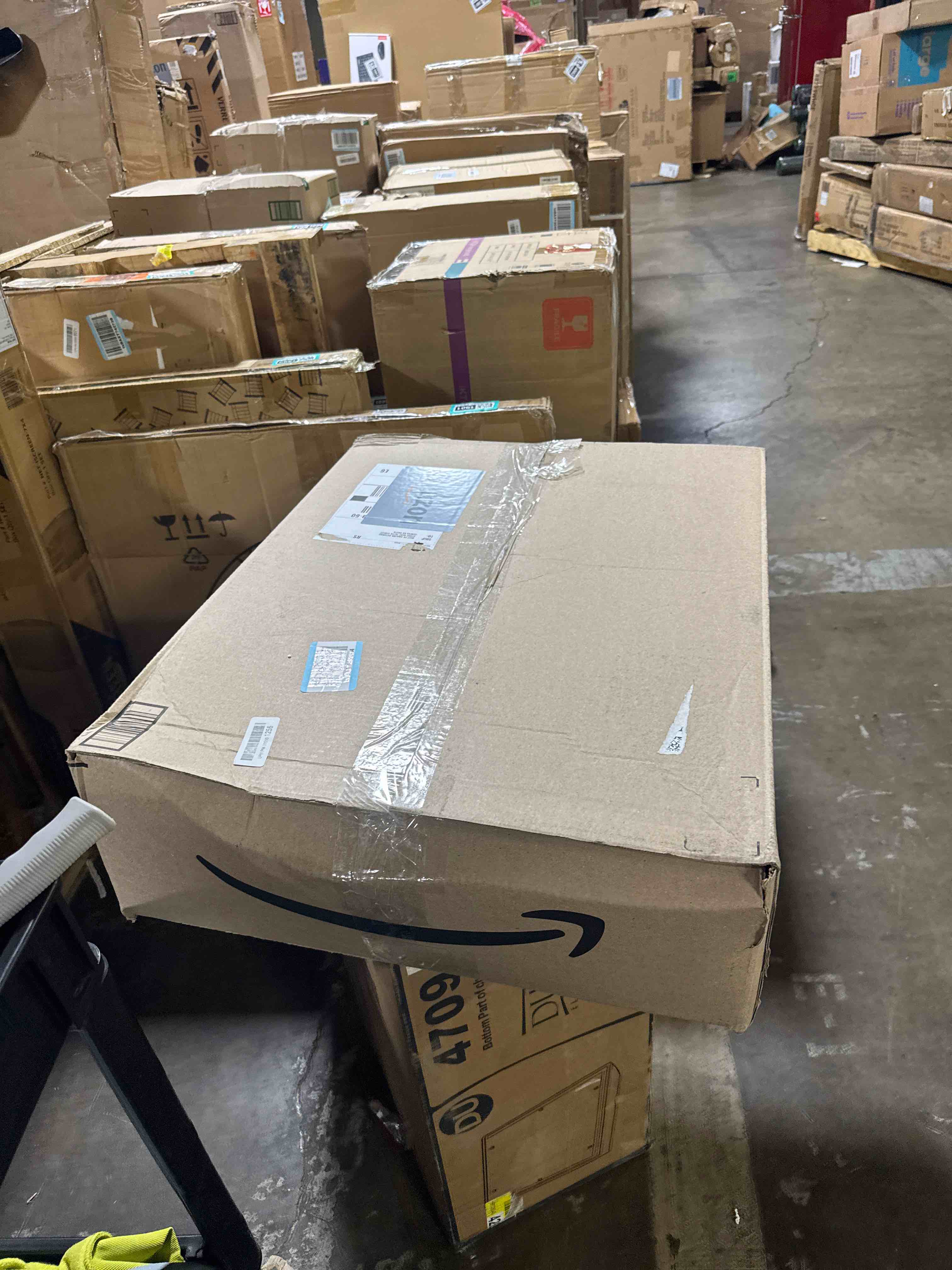 https://s3.amazonaws.com/lotting-images-prod/phillipi/TEA3371902_1758730173756.jpeg