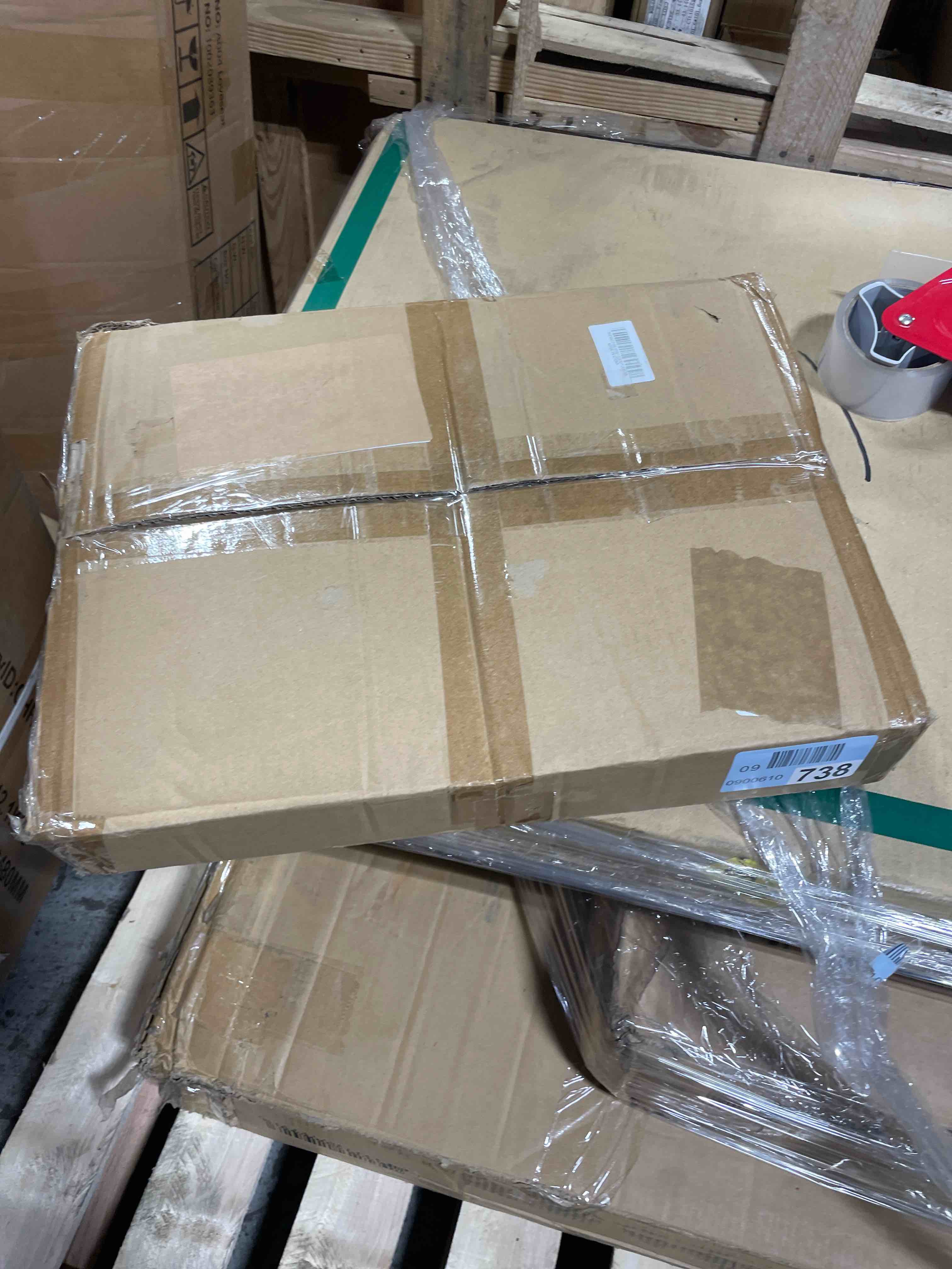https://s3.amazonaws.com/lotting-images-prod/phillipi/TEA3371952_1758803957080.jpeg
