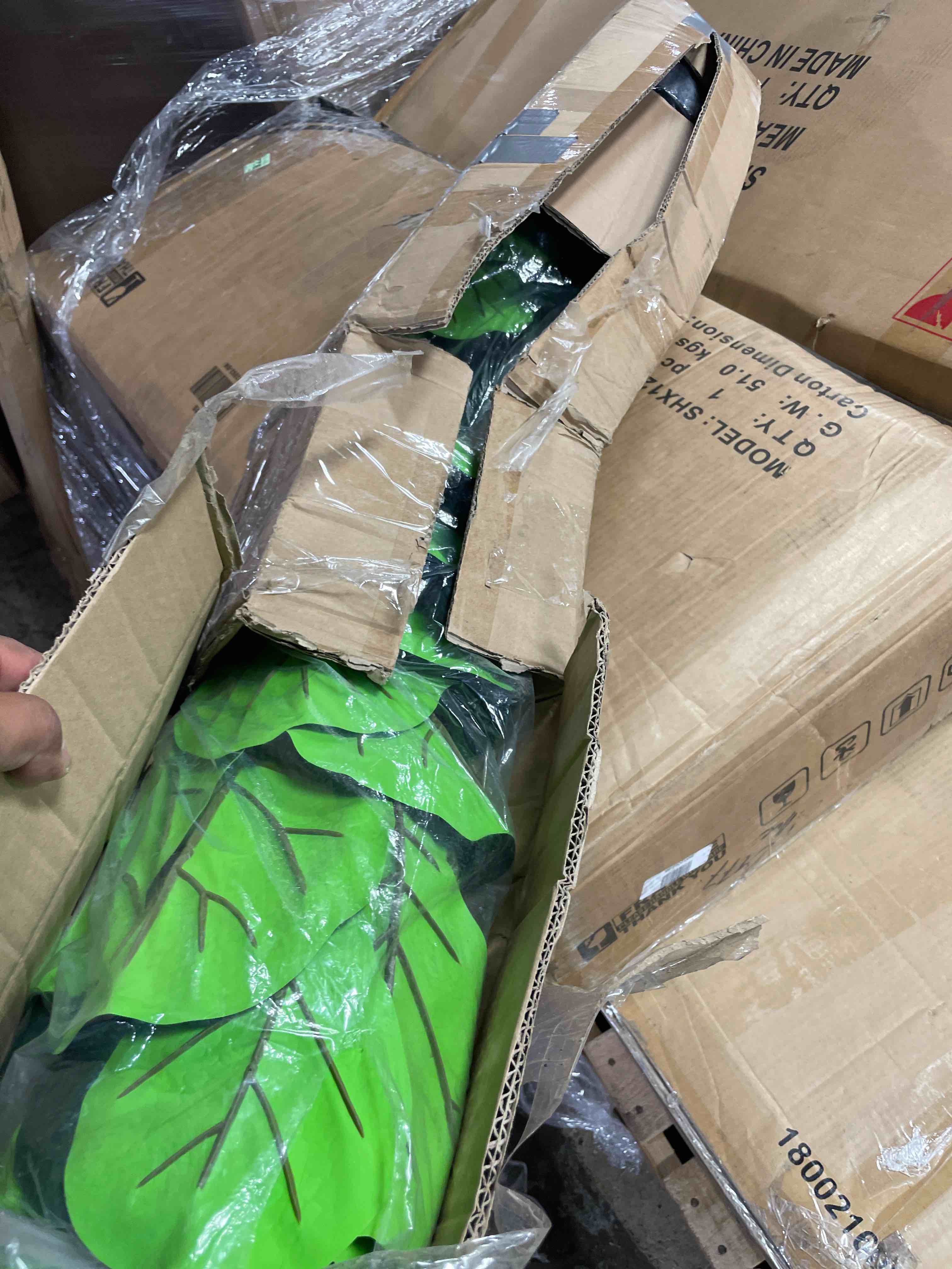 https://s3.amazonaws.com/lotting-images-prod/phillipi/TEA3371969_1758807883874.jpeg