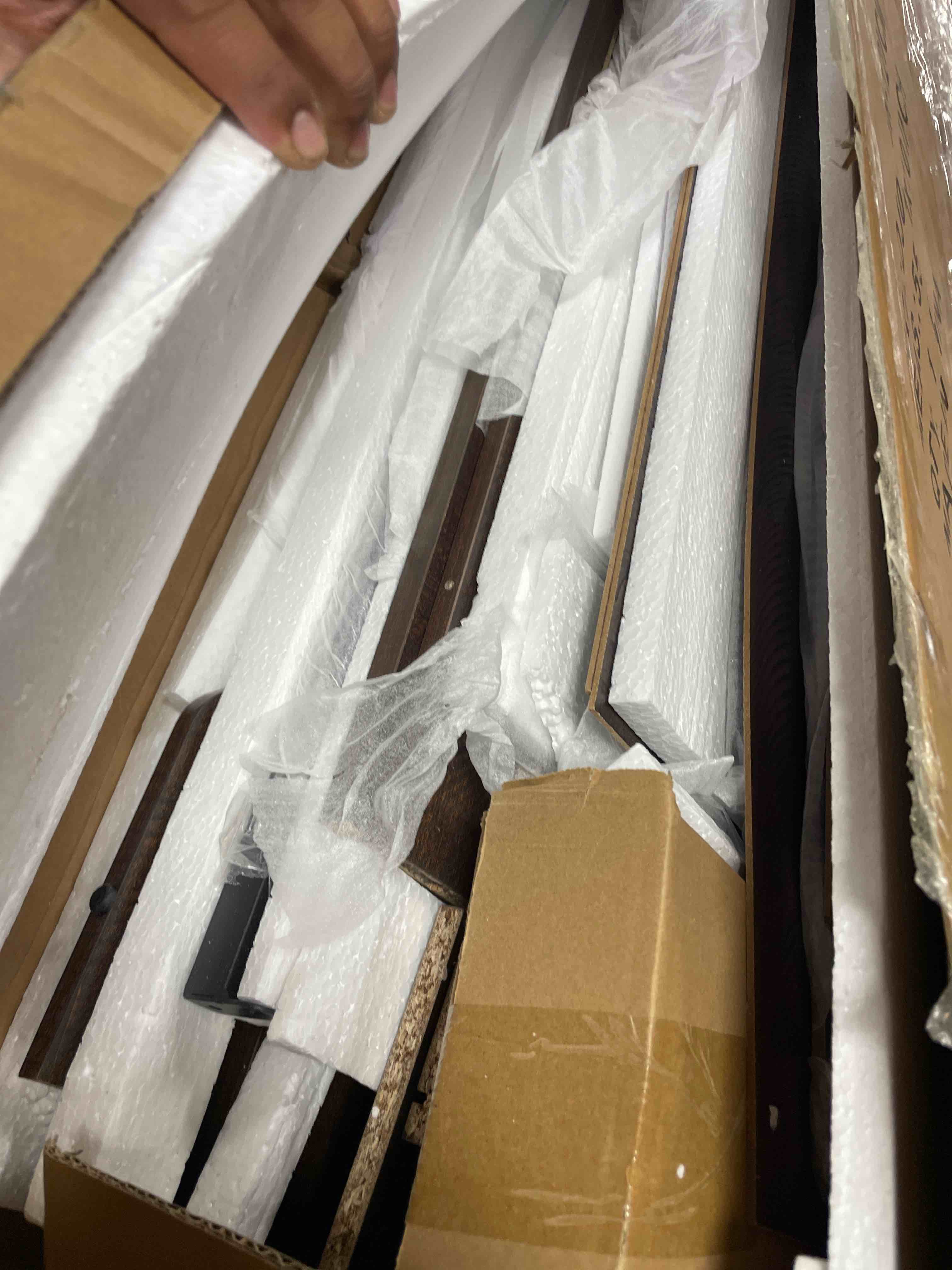 https://s3.amazonaws.com/lotting-images-prod/phillipi/TEA3371971_1758808346991.jpeg