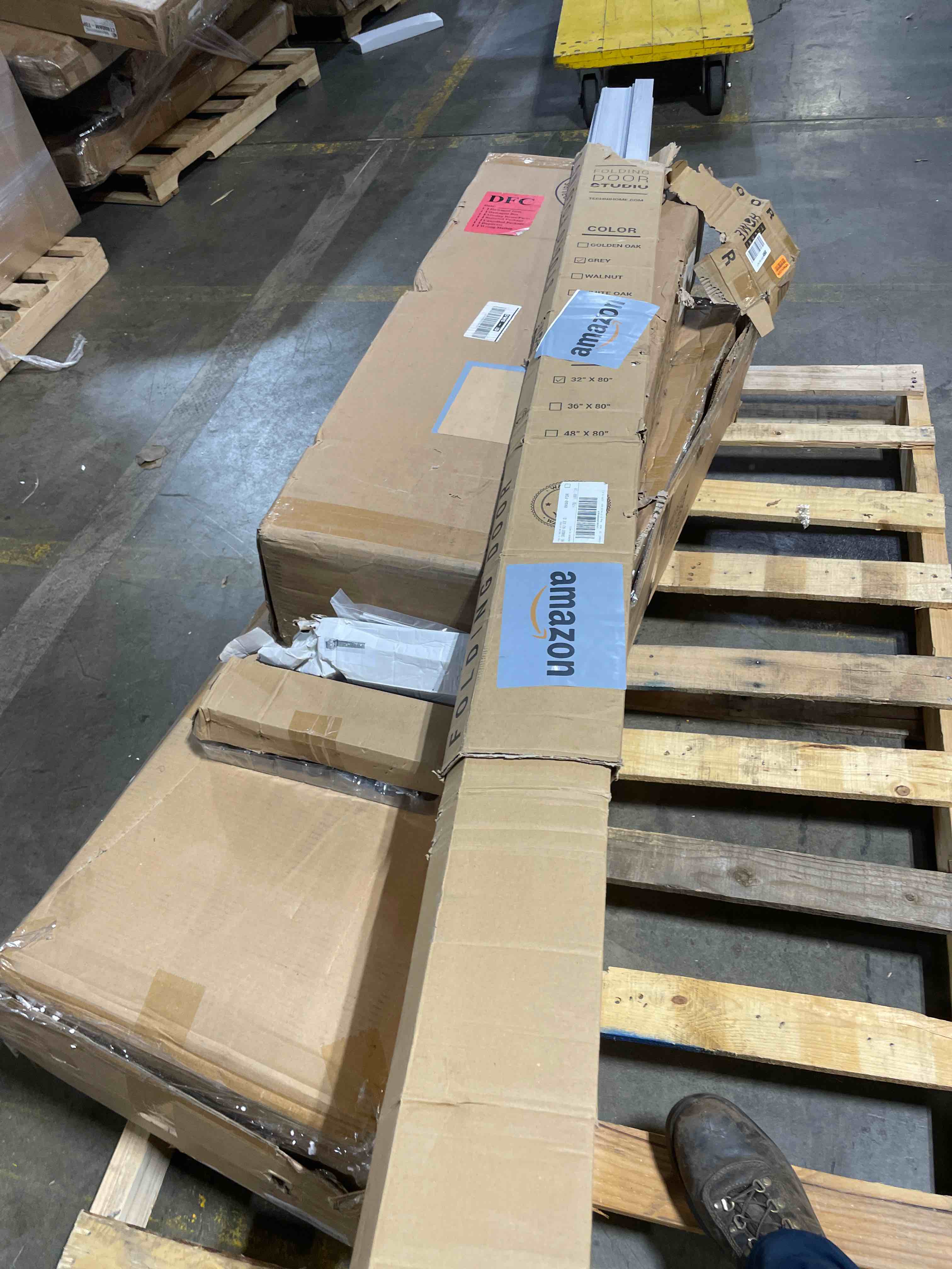 https://s3.amazonaws.com/lotting-images-prod/phillipi/TEA3371984_1758902909476.jpeg