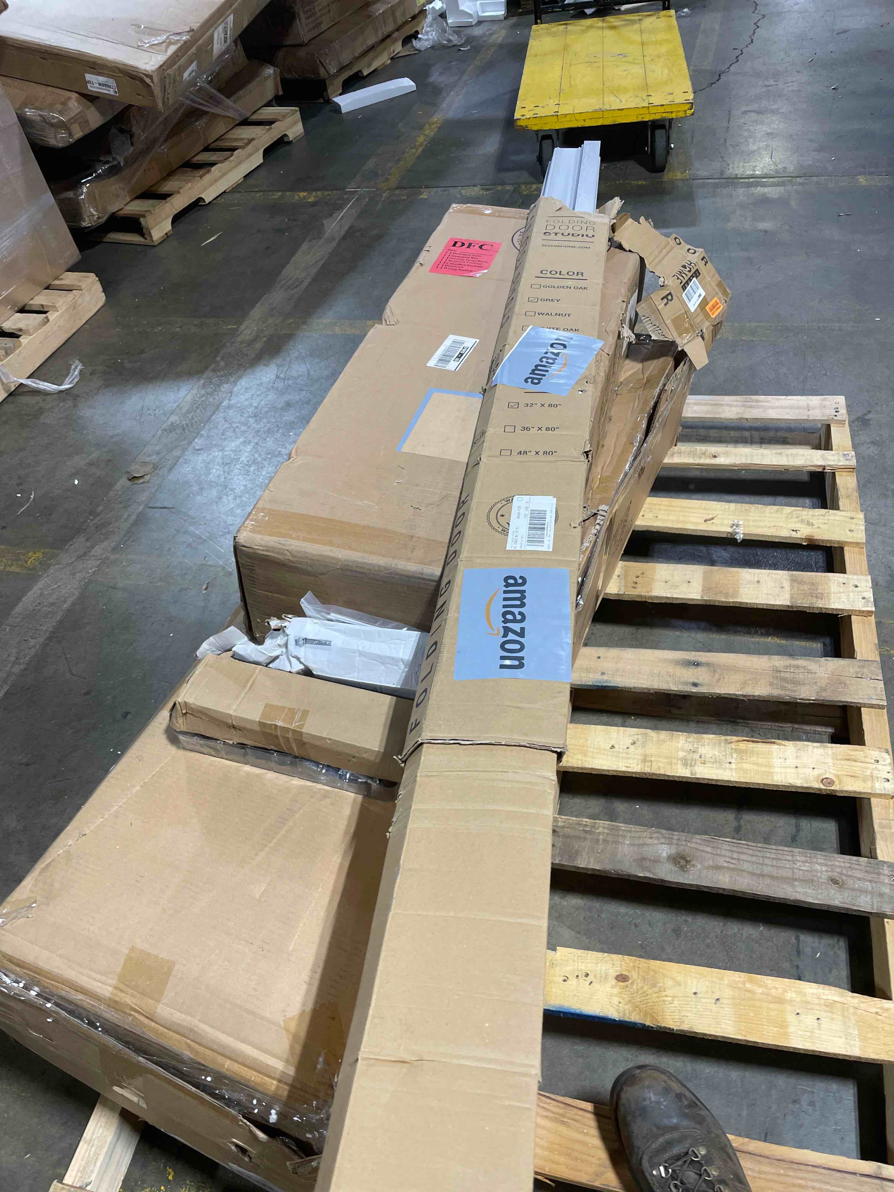 https://s3.amazonaws.com/lotting-images-prod/phillipi/TEA3371984_1758902910582.jpeg