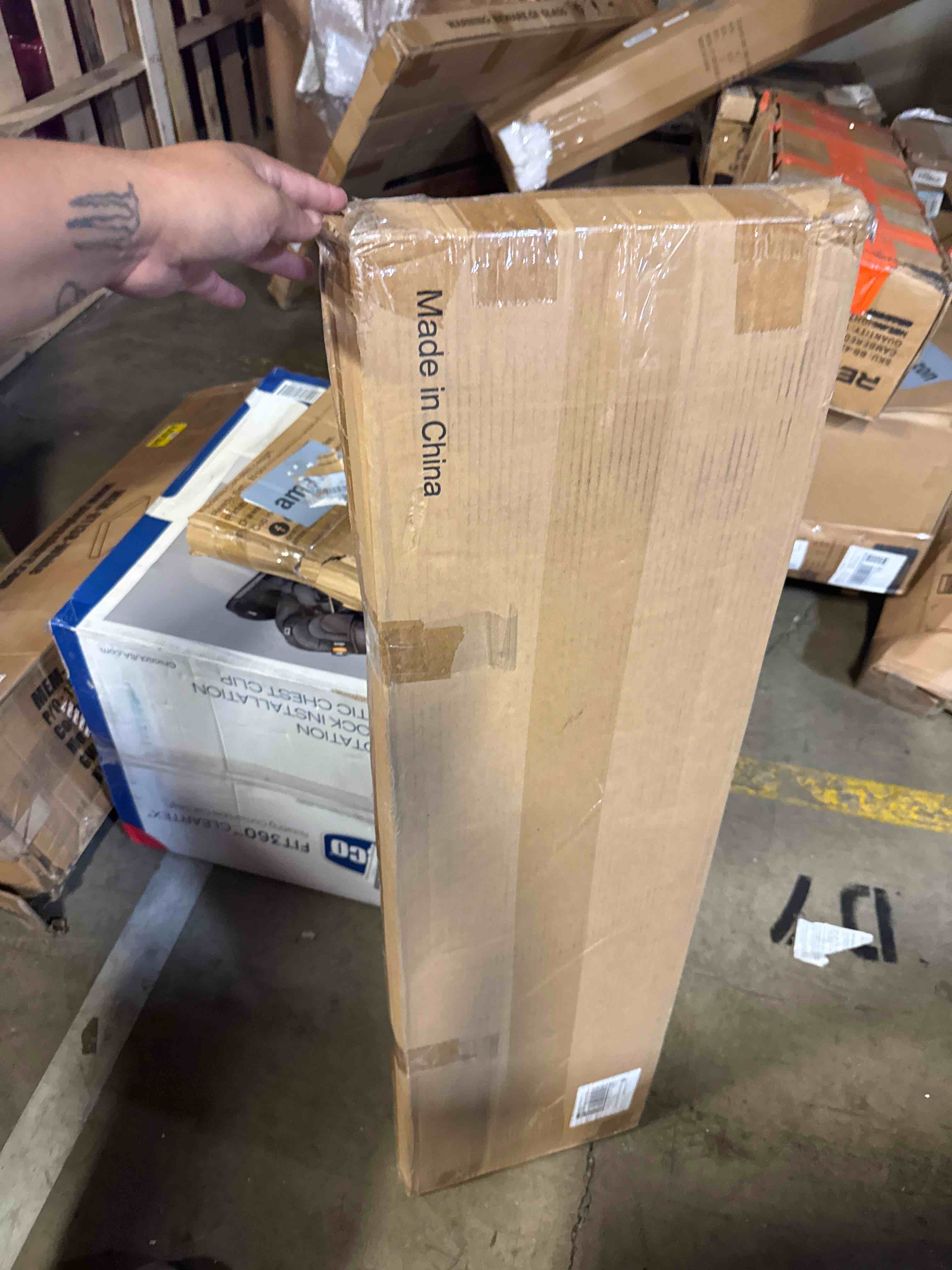 https://s3.amazonaws.com/lotting-images-prod/phillipi/TEA3372082_1759257835892.jpeg