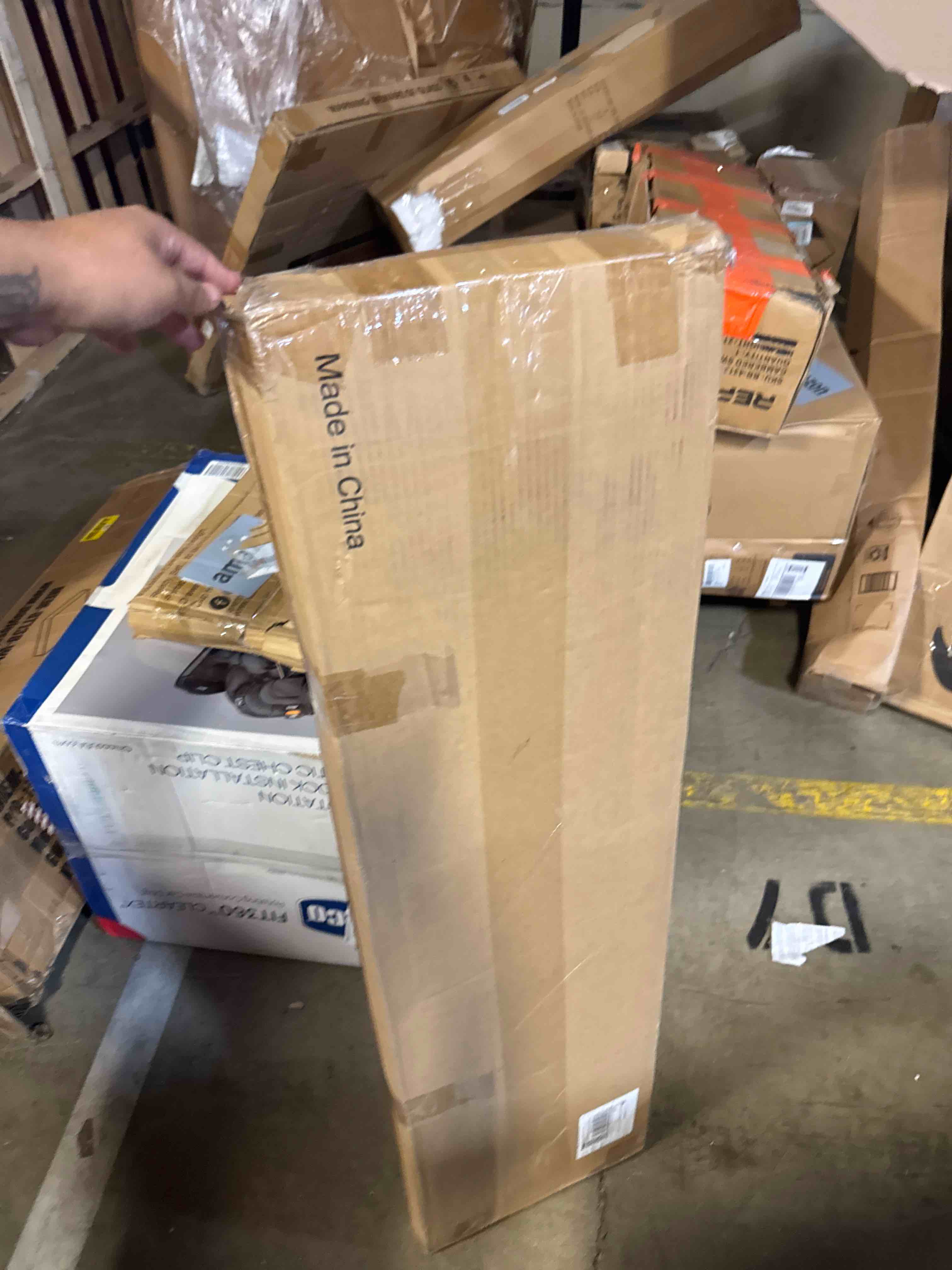 https://s3.amazonaws.com/lotting-images-prod/phillipi/TEA3372082_1759257837817.jpeg