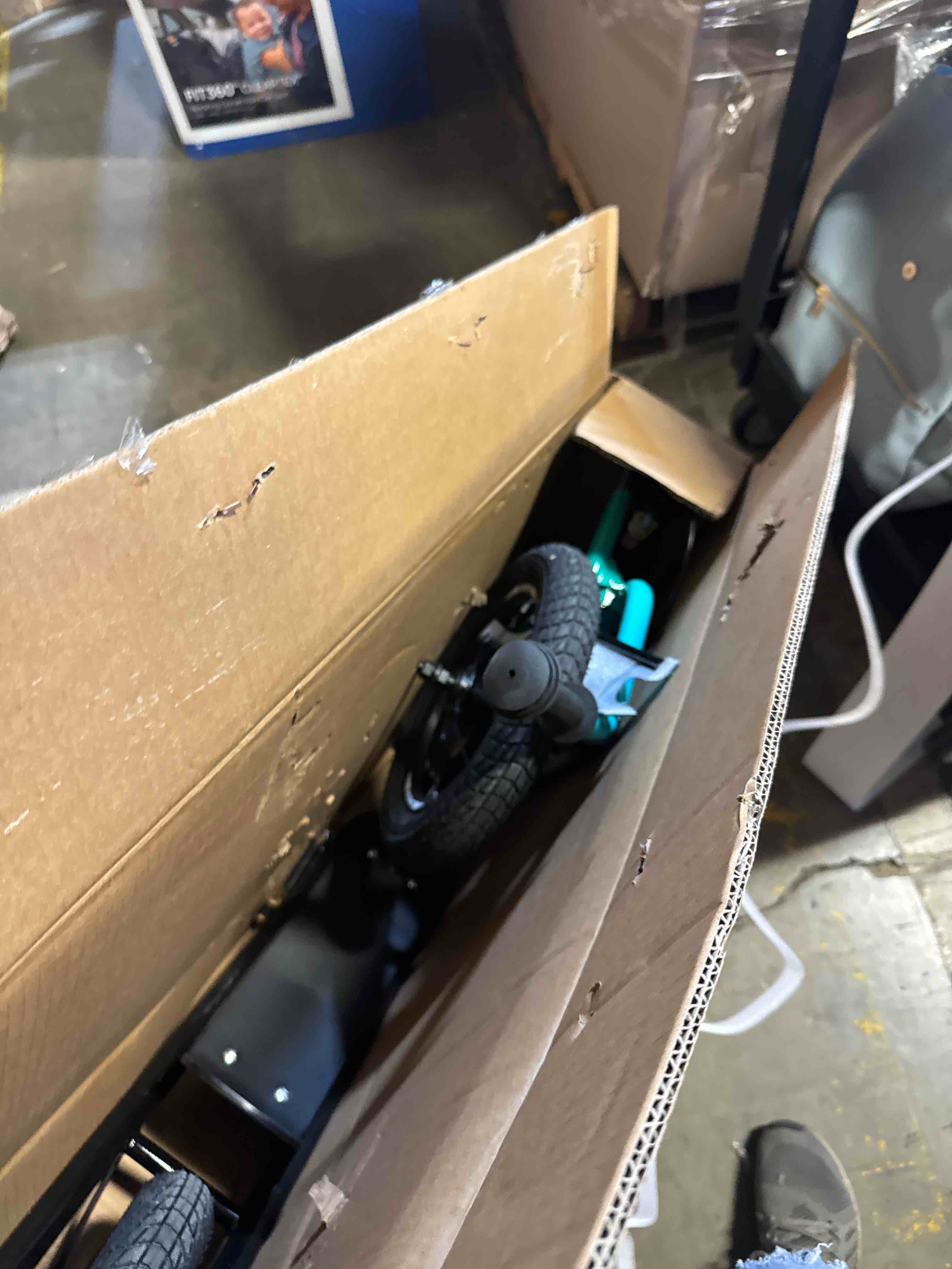 https://s3.amazonaws.com/lotting-images-prod/phillipi/TEA3372088_1759259064257.jpeg