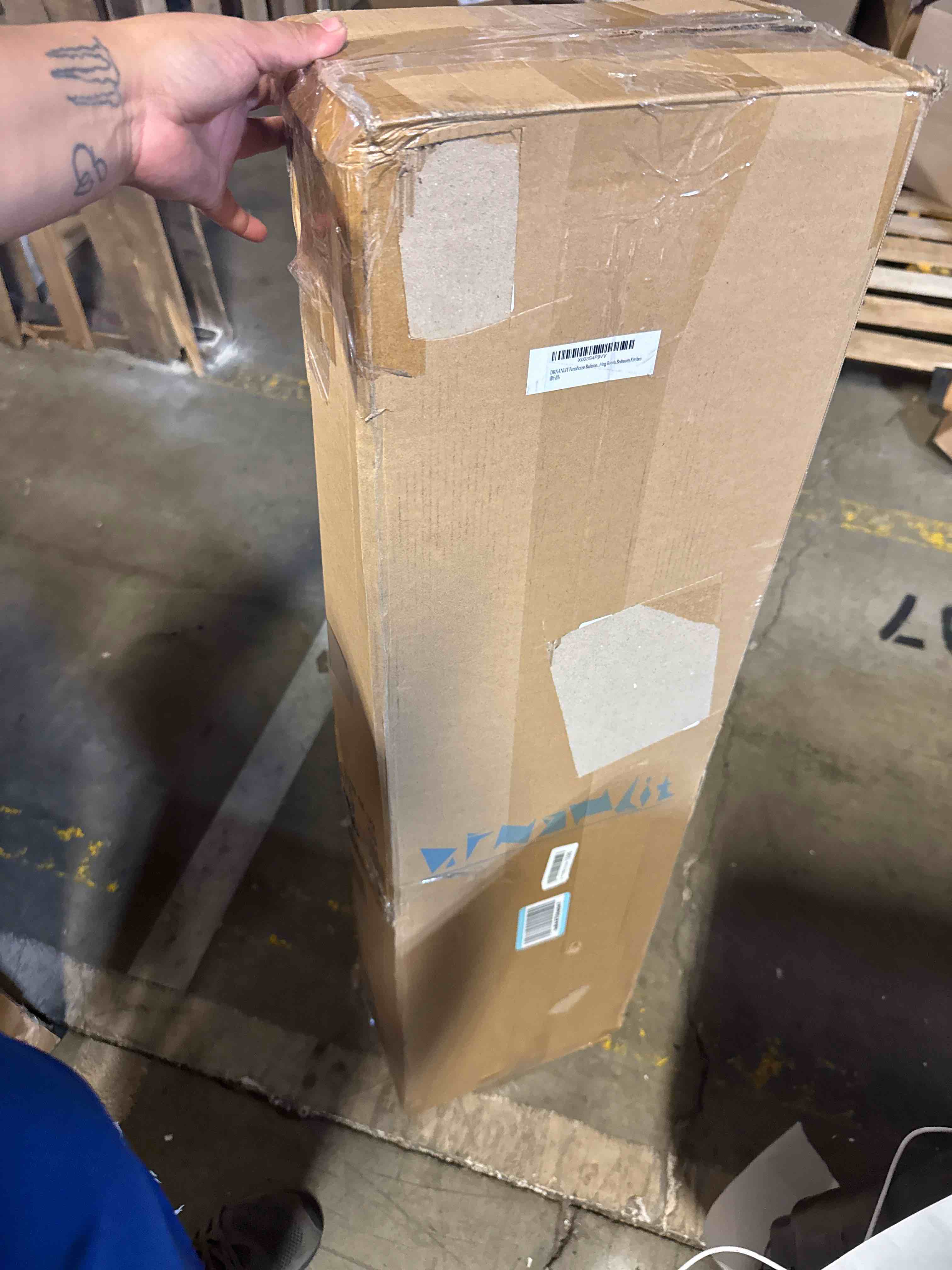 https://s3.amazonaws.com/lotting-images-prod/phillipi/TEA3372089_1759259235346.jpeg