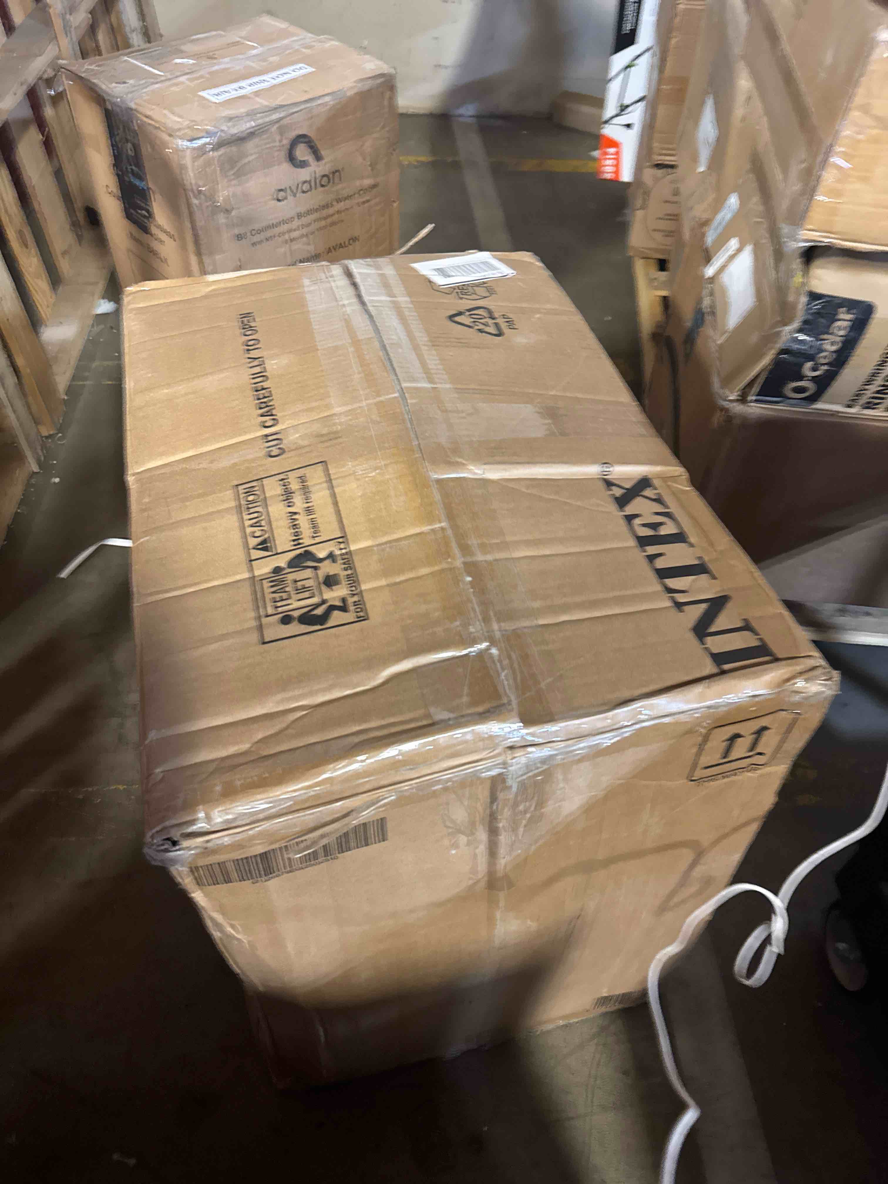 https://s3.amazonaws.com/lotting-images-prod/phillipi/TEA3372115_1759265387265.jpeg