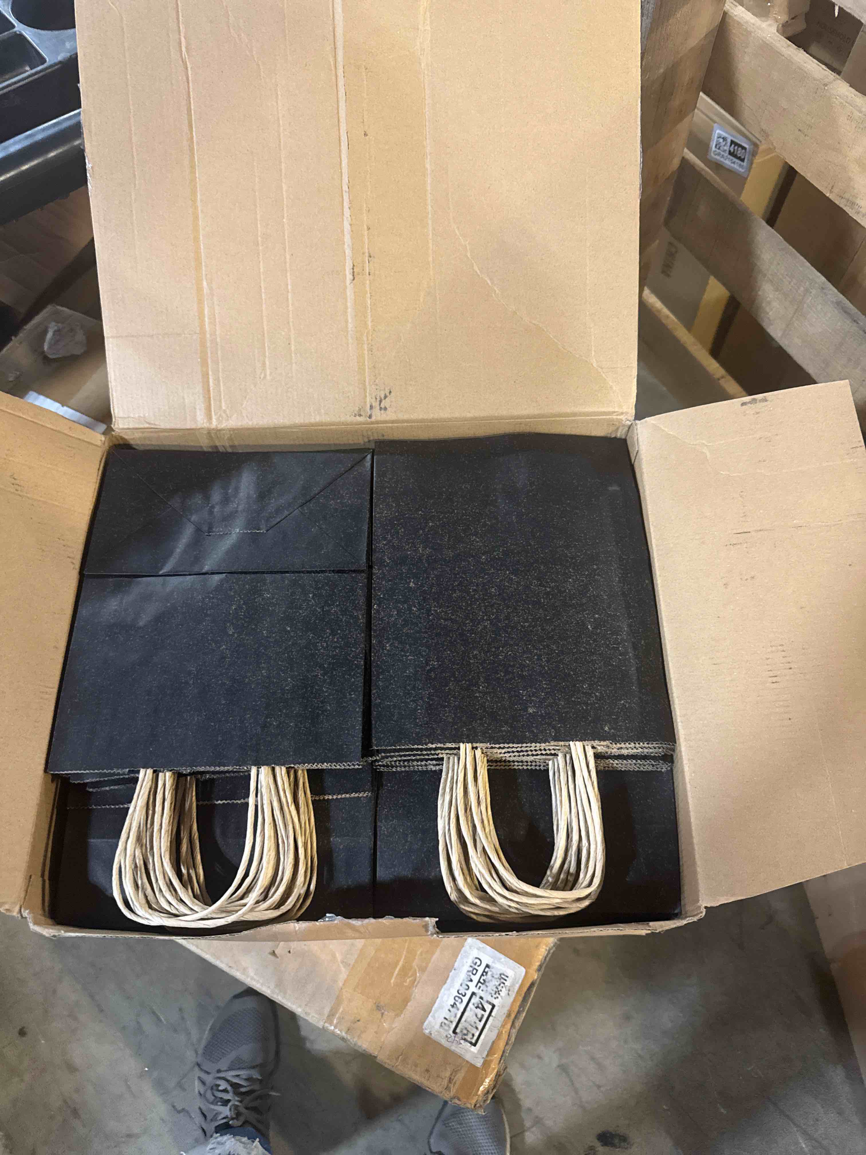 https://s3.amazonaws.com/lotting-images-prod/phillipi/TEA3372132_1759408284699.jpeg