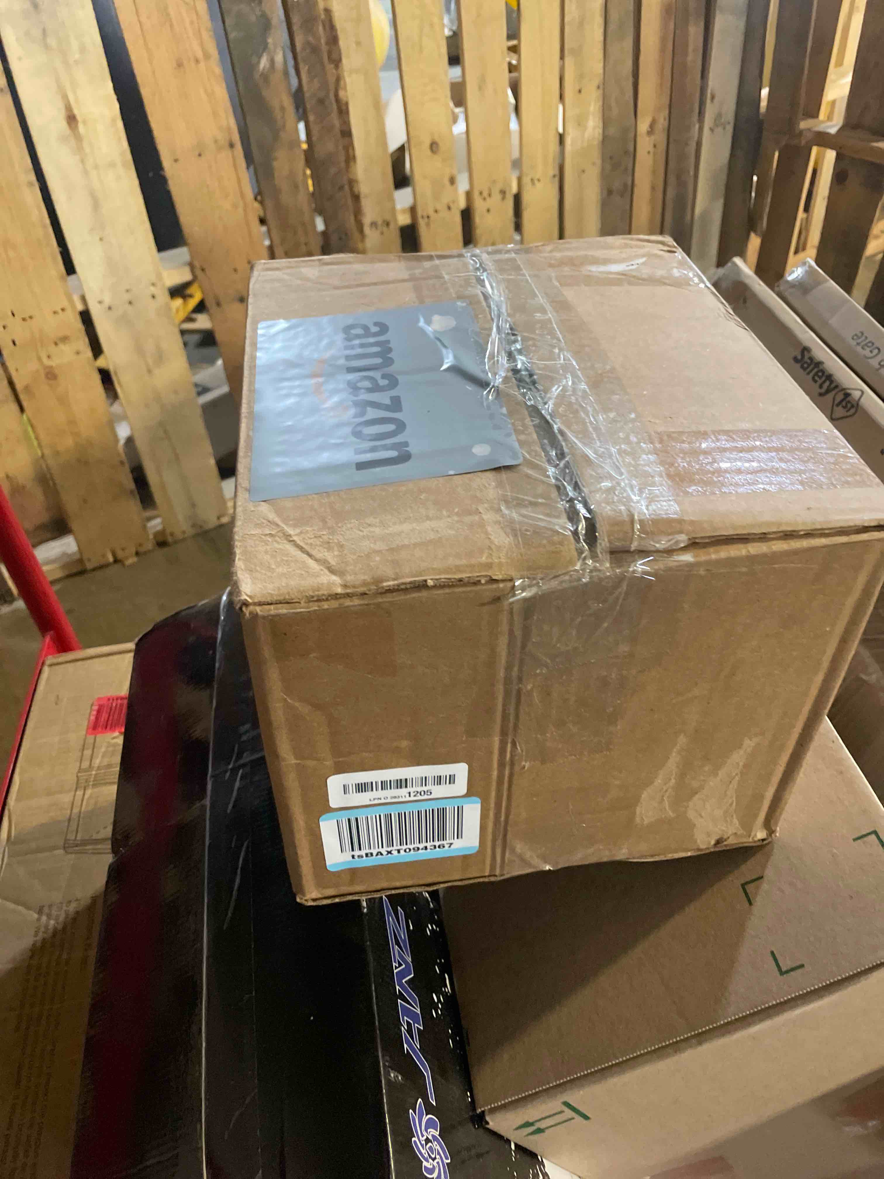 https://s3.amazonaws.com/lotting-images-prod/phillipi/TEA3372323_1760447301454.jpeg