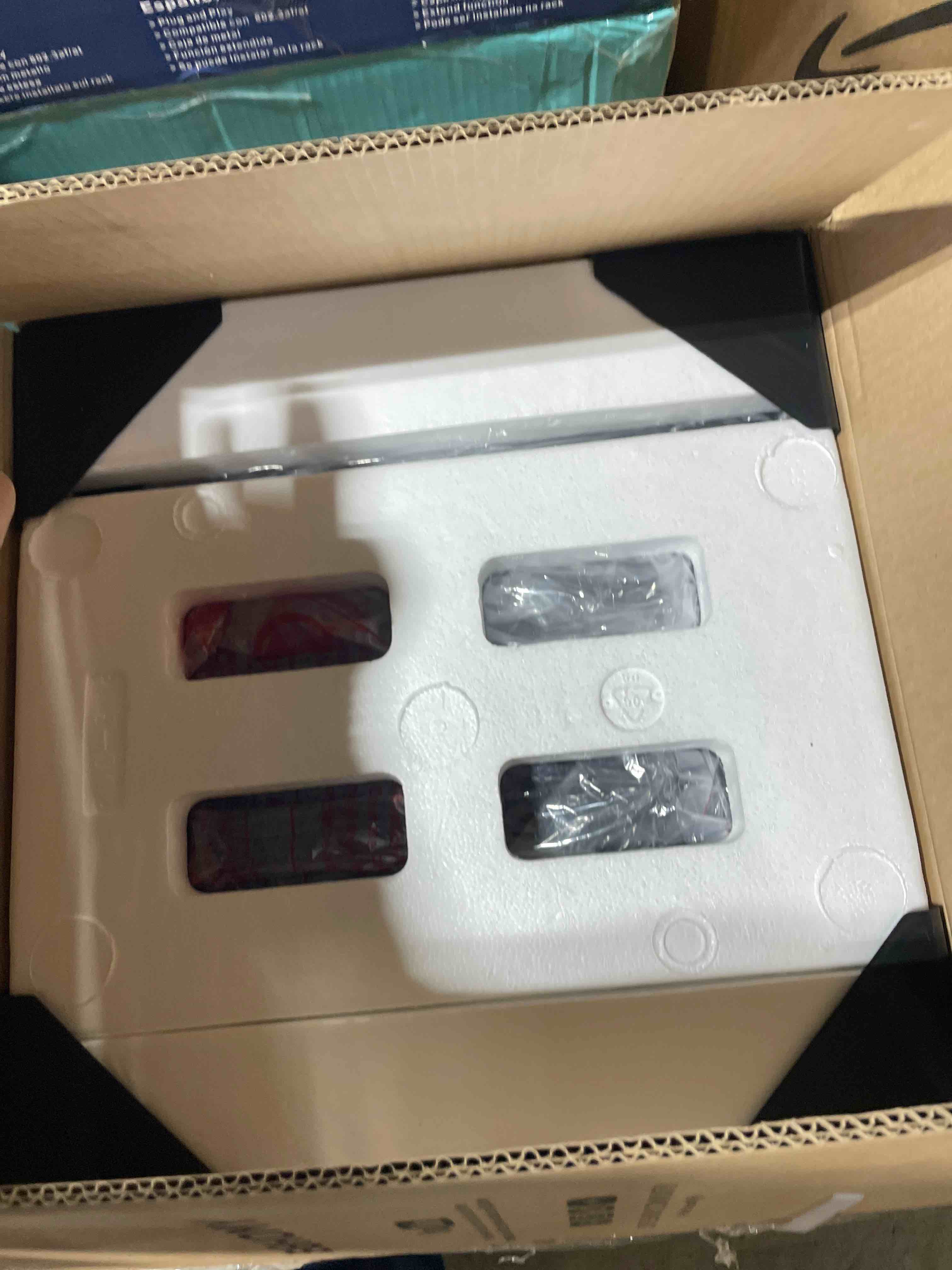 https://s3.amazonaws.com/lotting-images-prod/phillipi/TEA3372423_1760536419508.jpeg