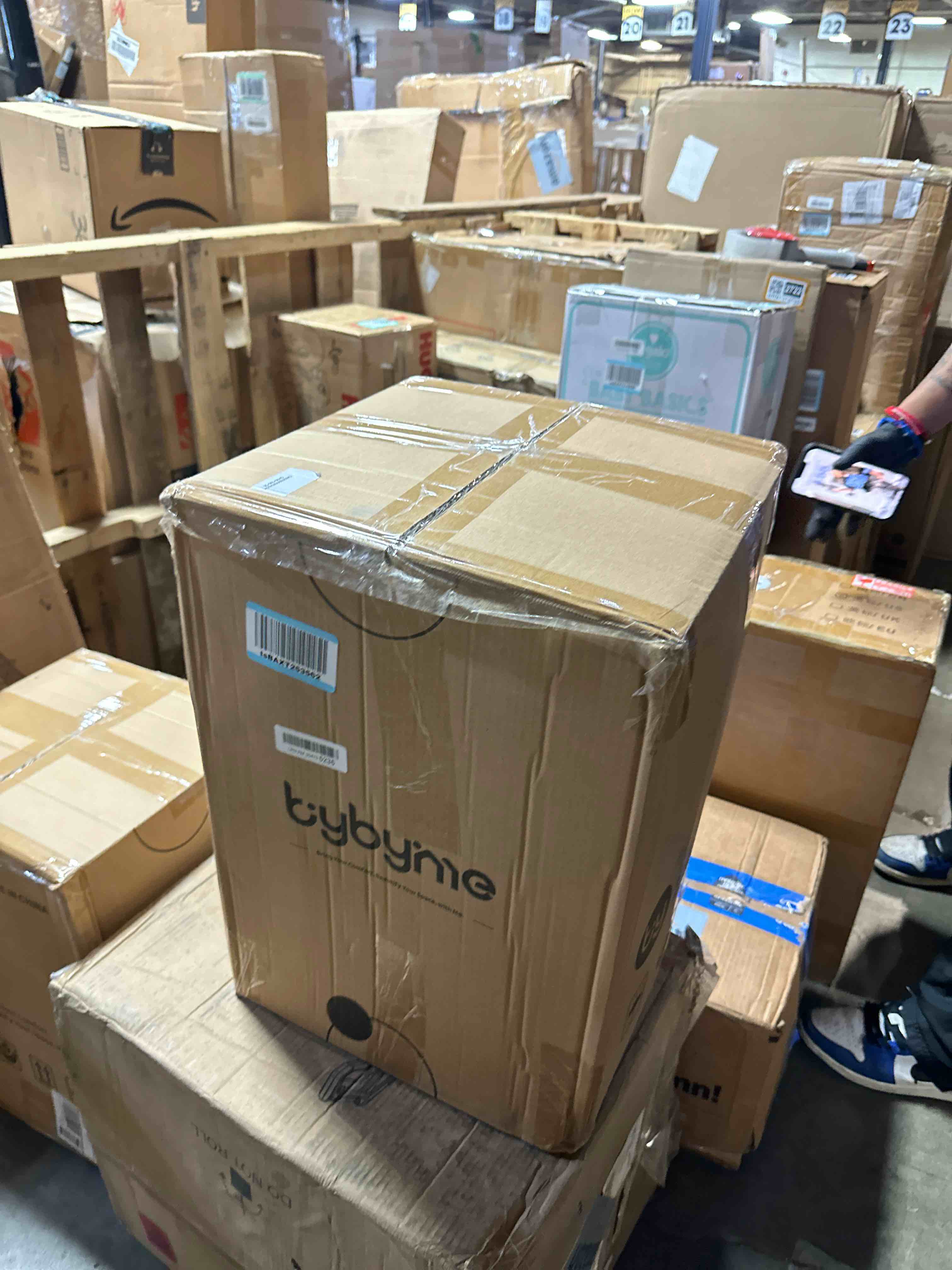 https://s3.amazonaws.com/lotting-images-prod/phillipi/TEA3372487_1760550939135.jpeg