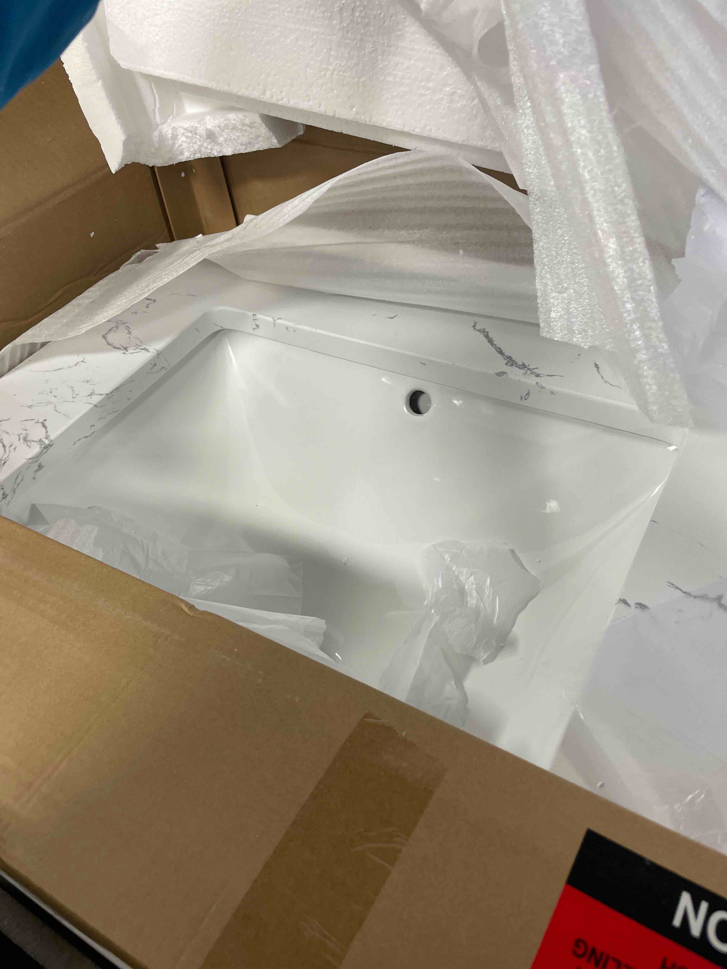 https://s3.amazonaws.com/lotting-images-prod/phillipi/TEA3372567_1760974642297.jpeg