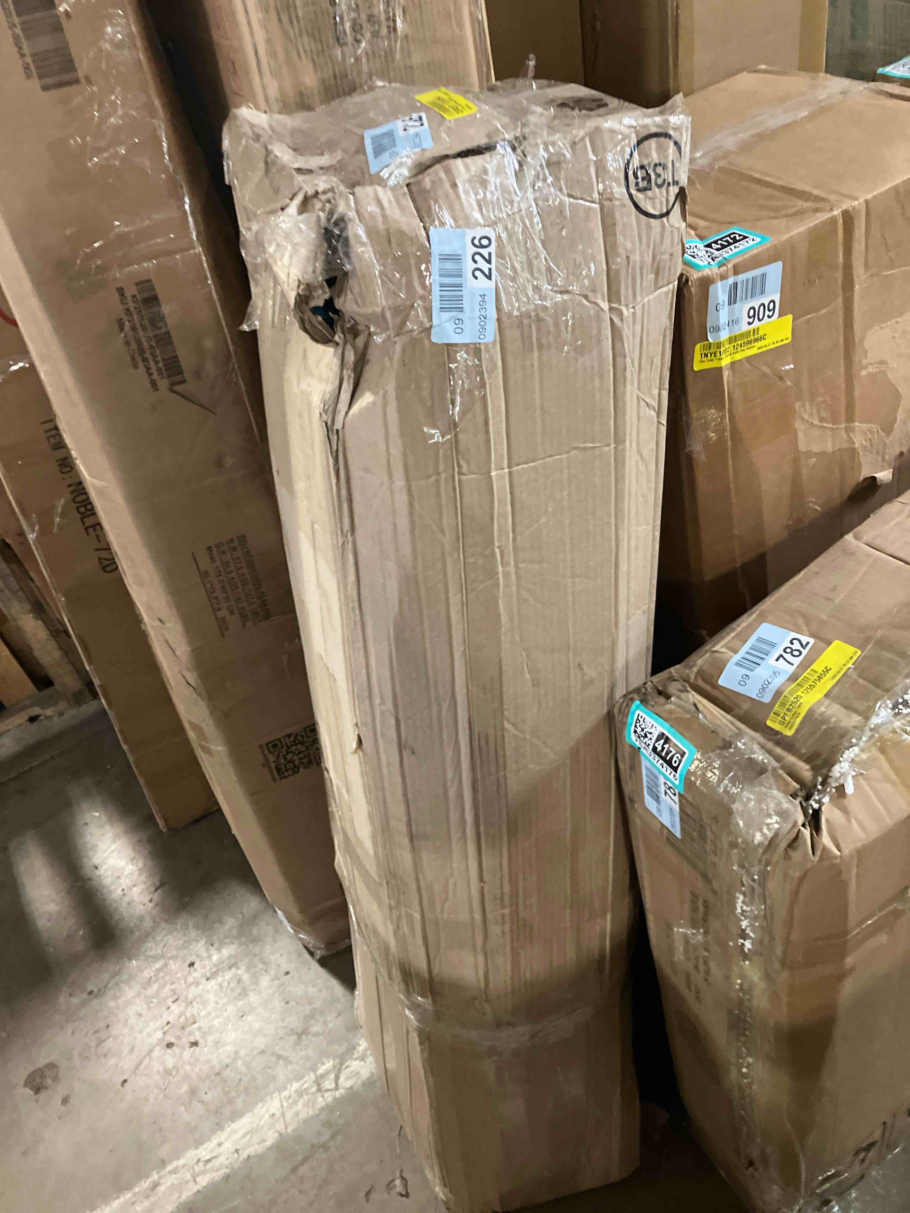 https://s3.amazonaws.com/lotting-images-prod/phillipi/TEA3374168_1749575911576.jpeg