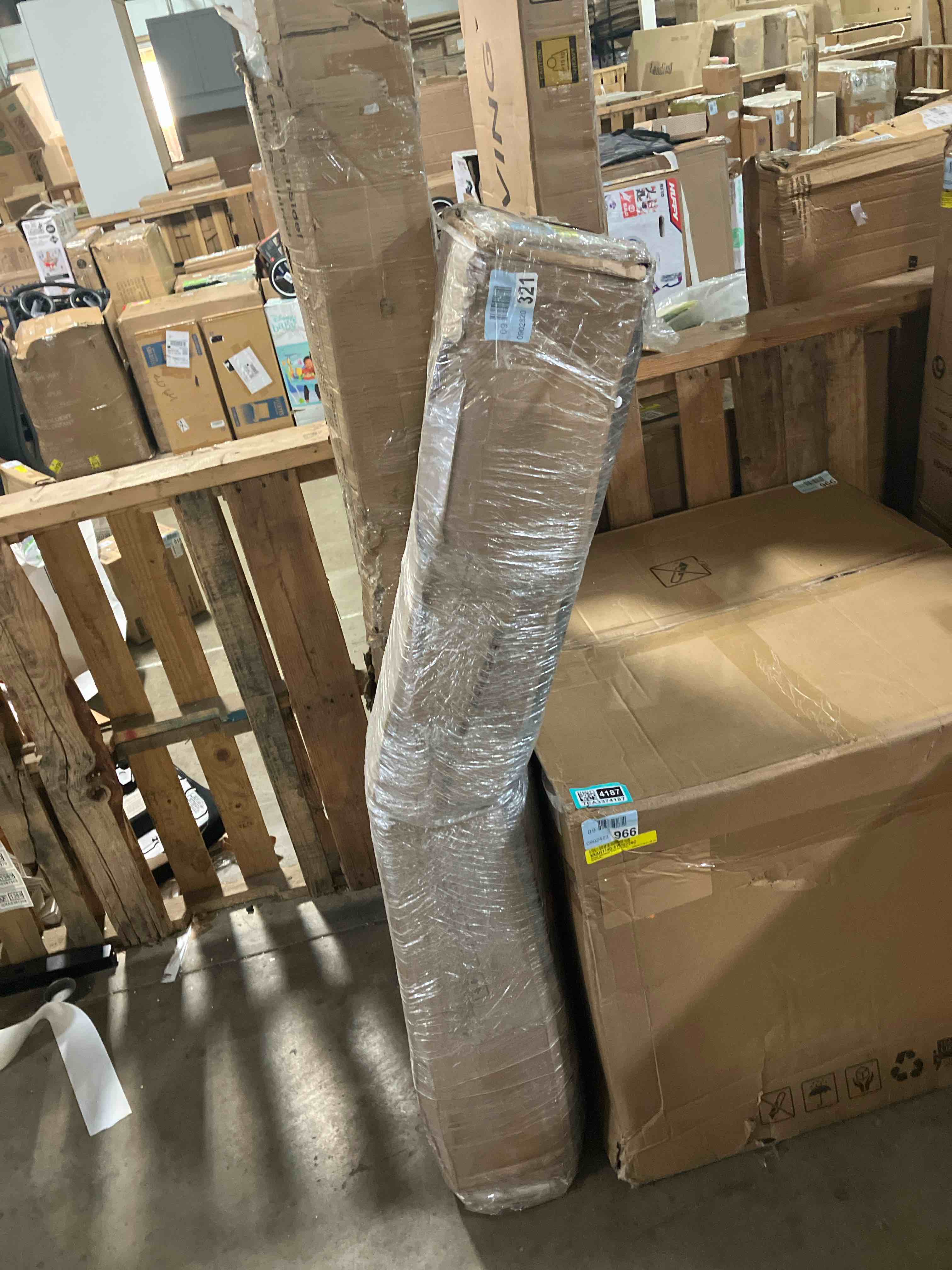 https://s3.amazonaws.com/lotting-images-prod/phillipi/TEA3374184_1749567105338.jpeg
