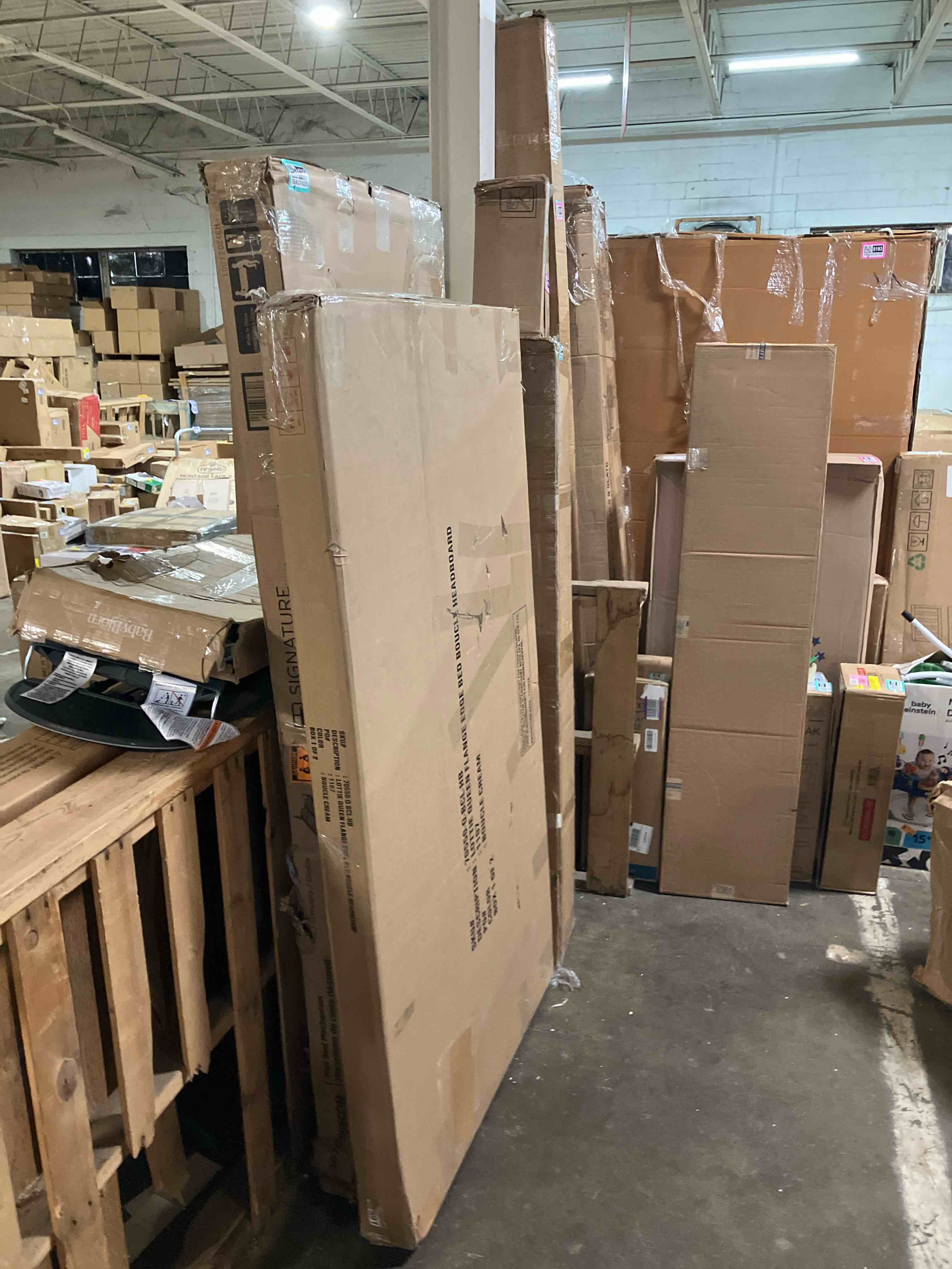 https://s3.amazonaws.com/lotting-images-prod/phillipi/TEA3374224_1749492620428.jpeg