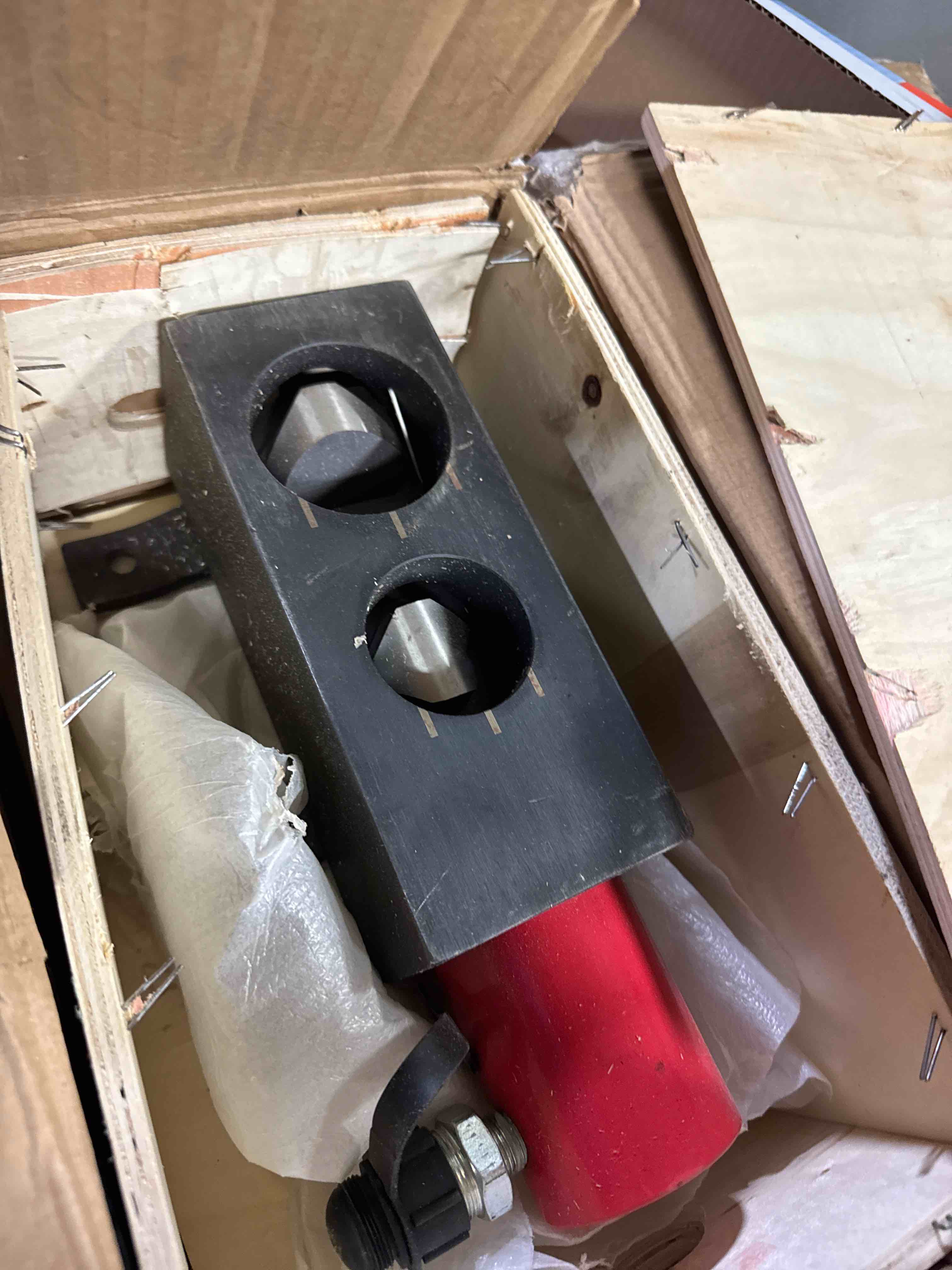 Condition photo showing Good Condition for Hydraulic RA-BF Tube Pipe Notcher 1-7/8 Inch (48mm) 2-3/8 Inch (60mm) Drill-Pipe Cutter 90 Degree Steel Tube Notcher