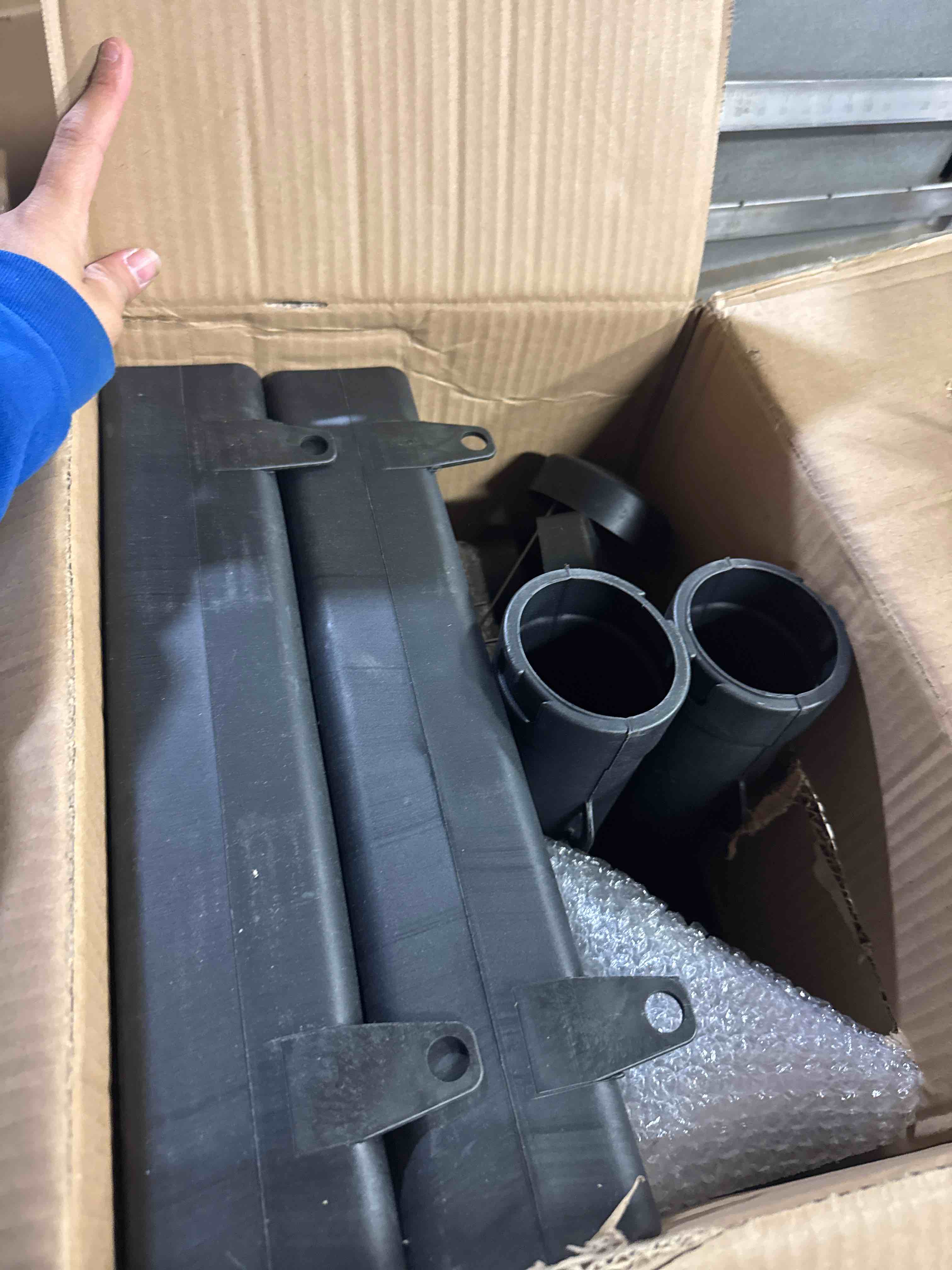 Condition photo showing New/Like New for Qualirey 2 Pcs Rodent Rat Bait Stations Outdoor 15.2 x 10.6 Inch T Shaped Dual Entrances Rodent Poison Box Vole Traps Compatible with Blocks Liquid or Granular for Outdoor Indoor