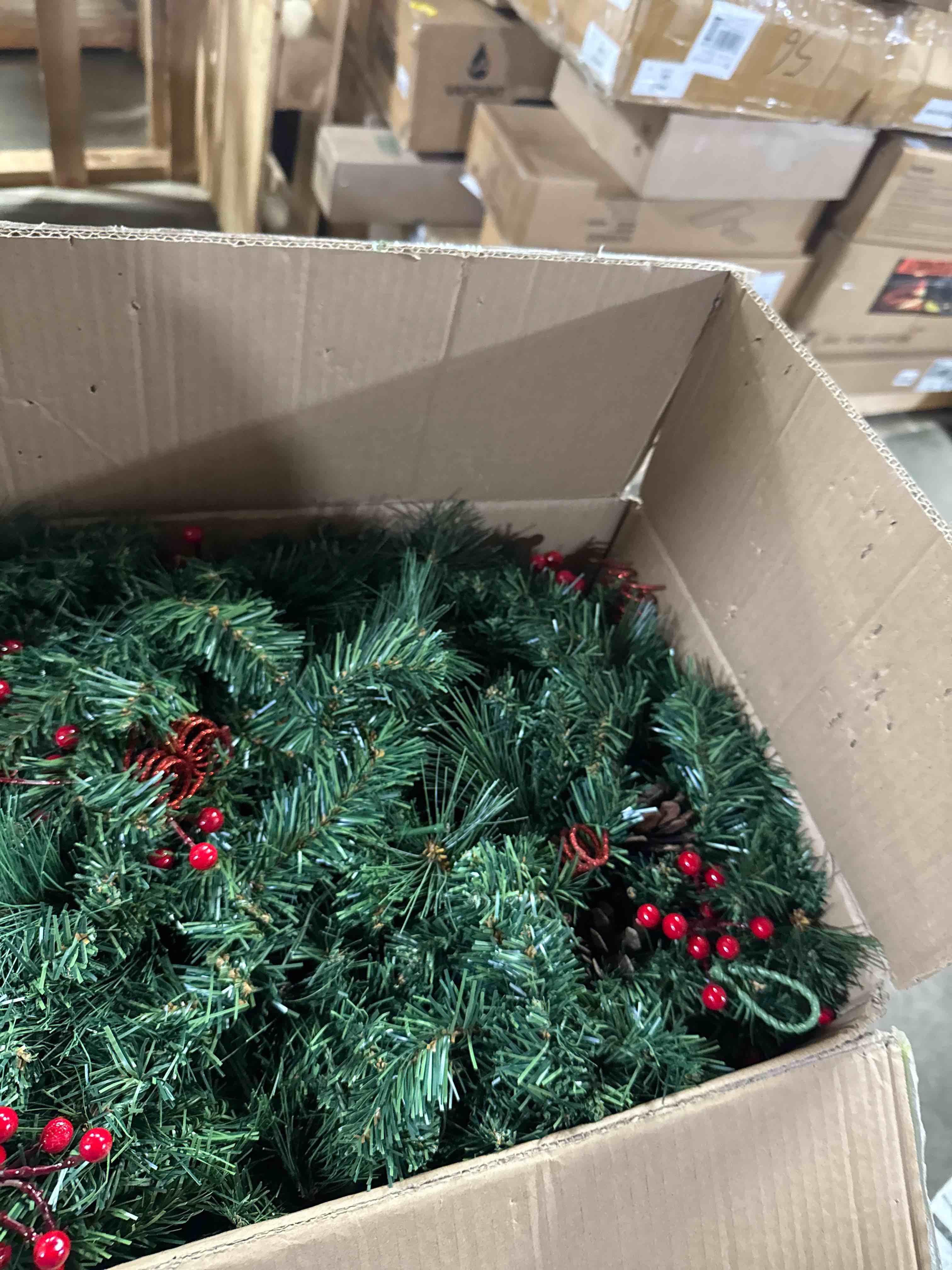 Condition photo showing New/Like New for HOYECHI Set of 2 Prelit Christmas Garlands - 9FT Each with 50 LED Lights & Red Berries, Battery Powered with 8 Lighting Modes, Holiday Garland for Stairs, Fireplace, Door Frame 2 Piece Dark Green