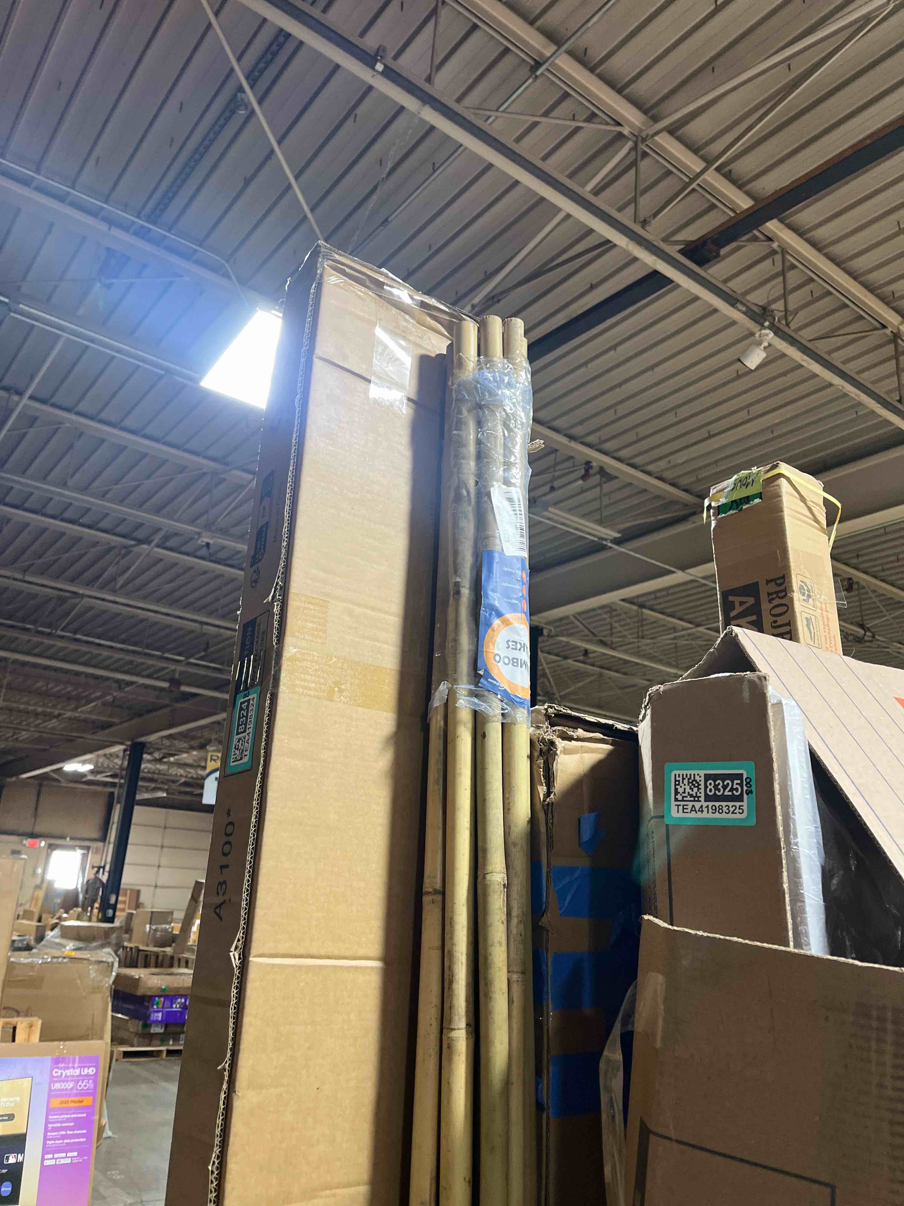 Condition photo showing New/Like New for 10pcs 1" D Thicker Heavy Duty Bamboo Stakes, 8FT Plant Stakes, Natural Garden Stakes for Tomato, Bean, Flowers,Trees Potted and Climbing Plant Support