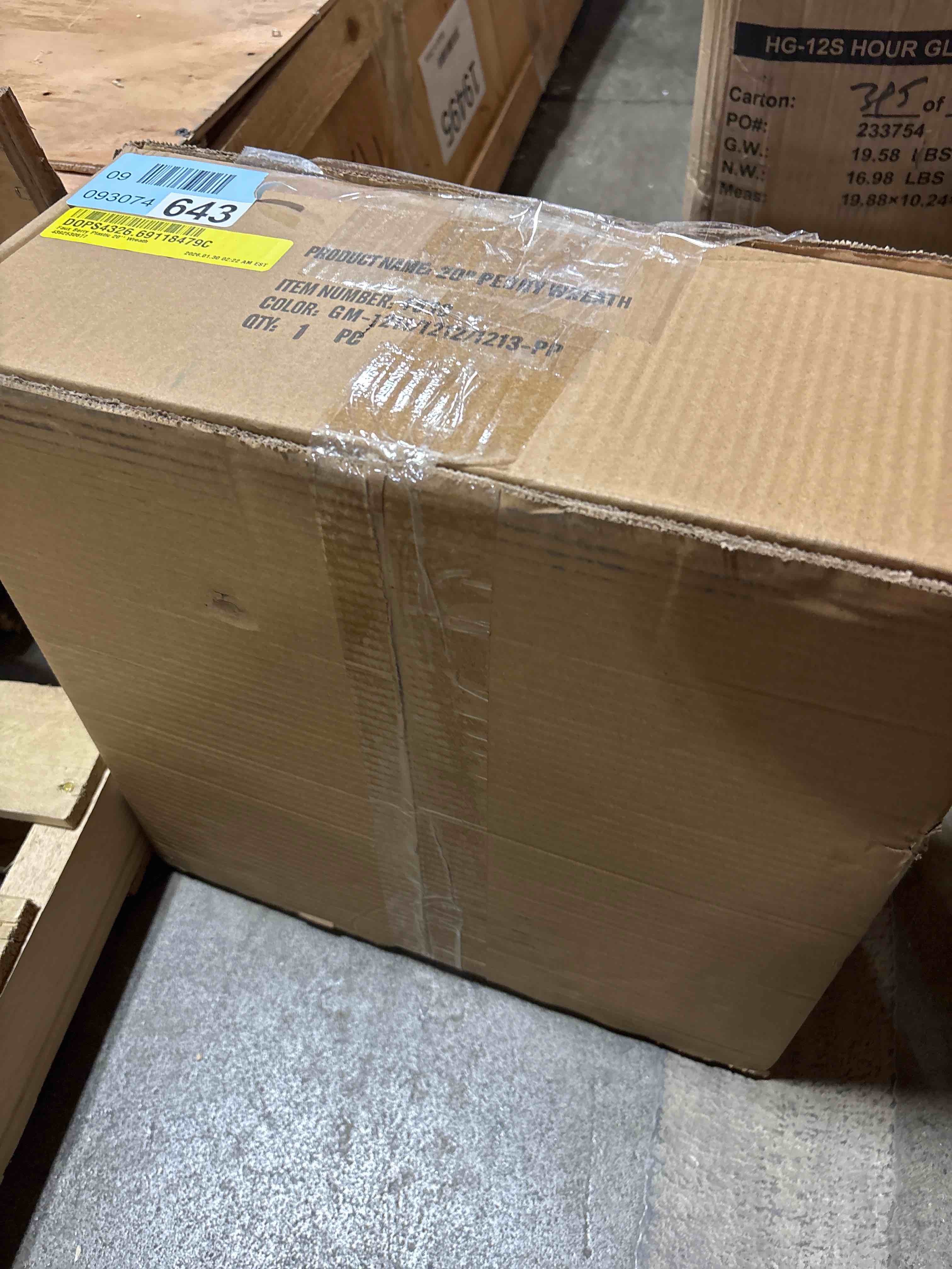 Condition photo showing New/Like New for Faux Berry Plastic 20'' Wreath