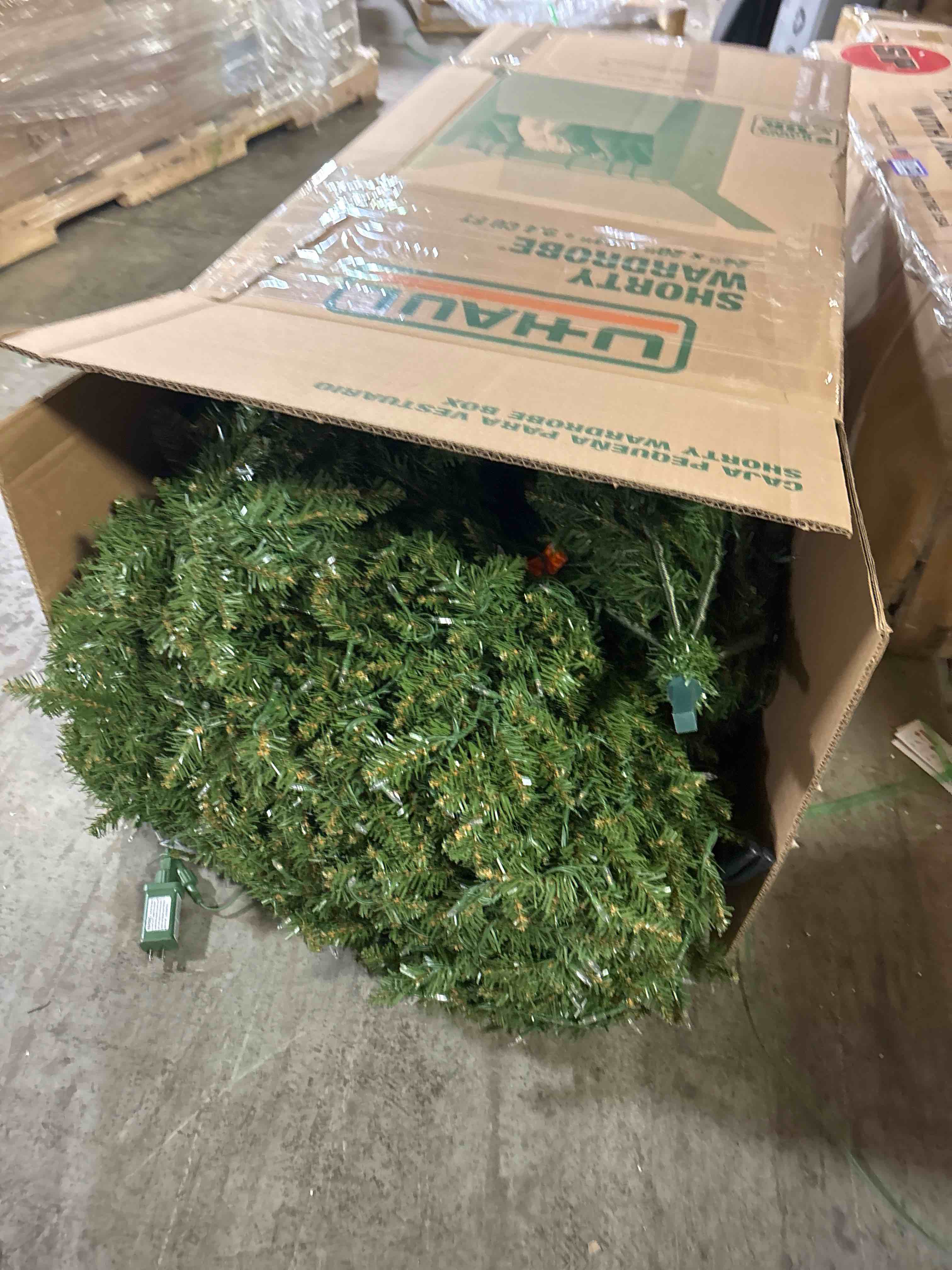 Condition photo showing Good Condition for Best Choice Products Artificial Christmas Tree, 6ft Premium Unlit Hinged Design, Dense Branches Realistic Holiday Décor? w/Easy Assembly, Base 6ft Green