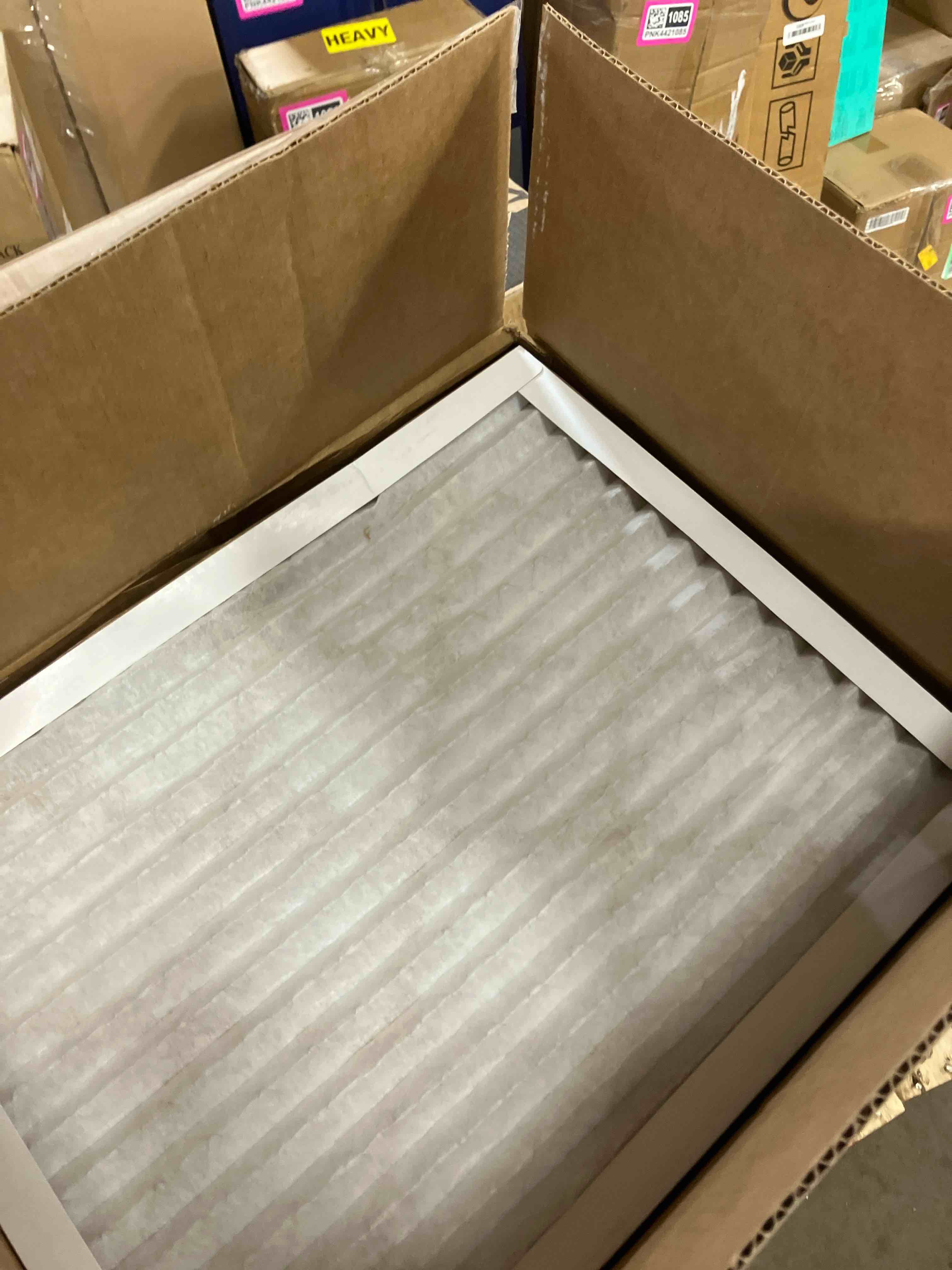 Condition photo showing New/Like New for Amazon Basics Merv 5 AC Furnace Air Filter 16x20x1 inches, Pack of 6 (Actual size: 15.75" x 19.75" x 0.75") 16x20x1 Merv 5