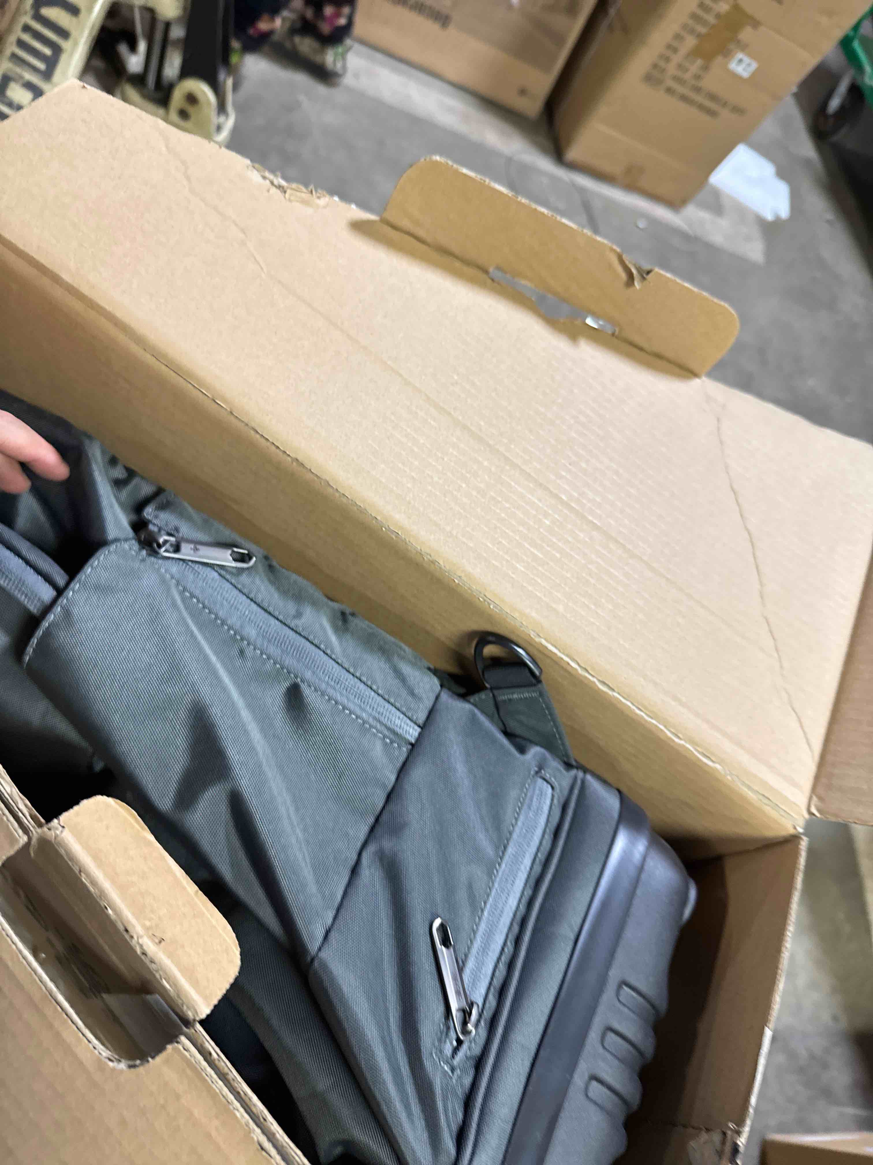 Condition photo showing Good Condition for Rolling Backpack with Removable Wheels,18 inch Laptop Backpack with Wear-Resistant Chassis Carry on Travel Backpack Water Resistant Wheeled Backpacks for Women Men