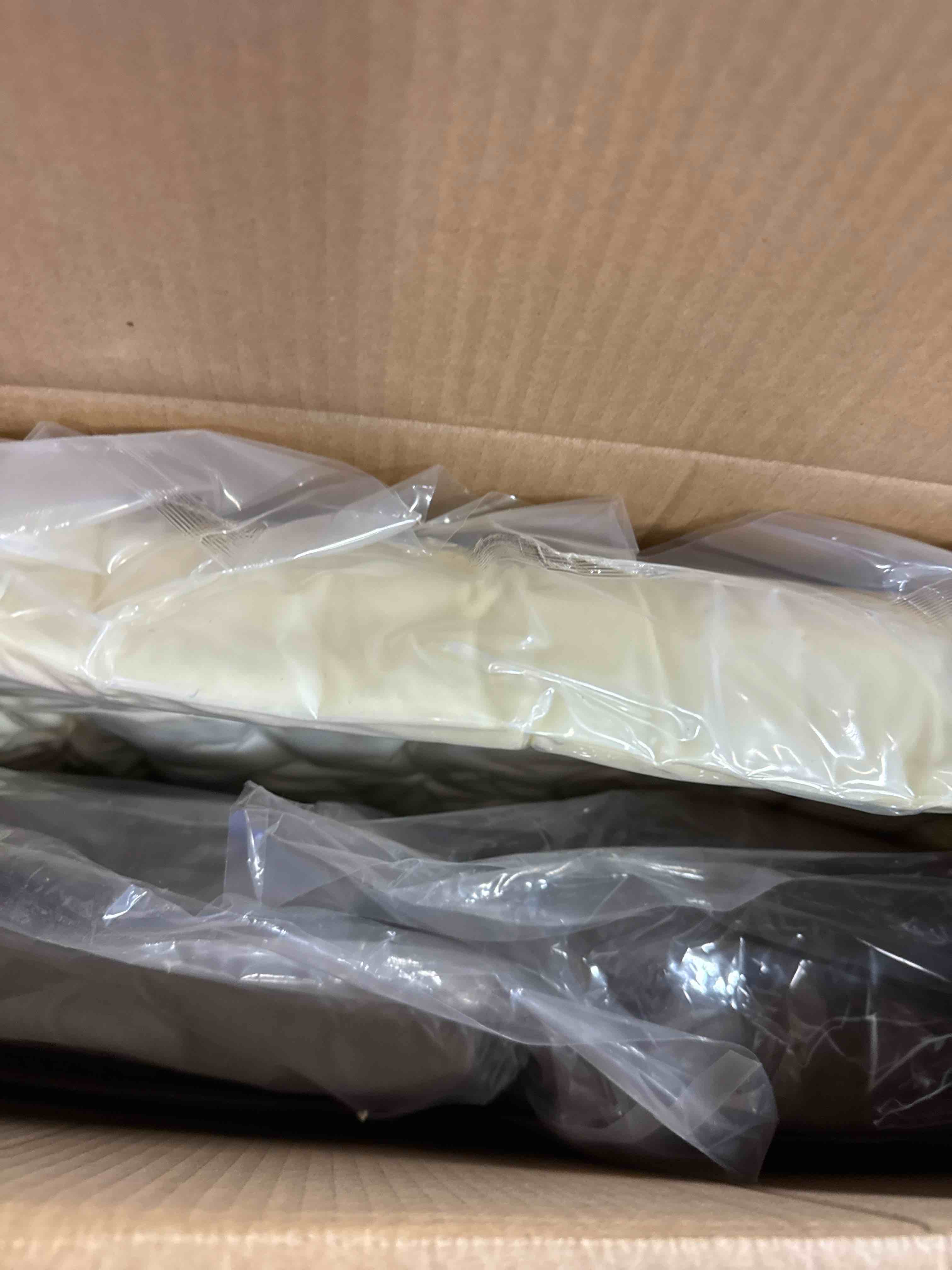 Condition photo showing New/Like New for SecosAutoparts Driver & Passenger Bottom & Top Lean Back & Driver Foam Cushion Leather Seat Cover Light Gray # 922 fit for Chevy GMC Tahoe Suburban Avalanche Yukon Silverado Sierra 2003 2004 2005 2006