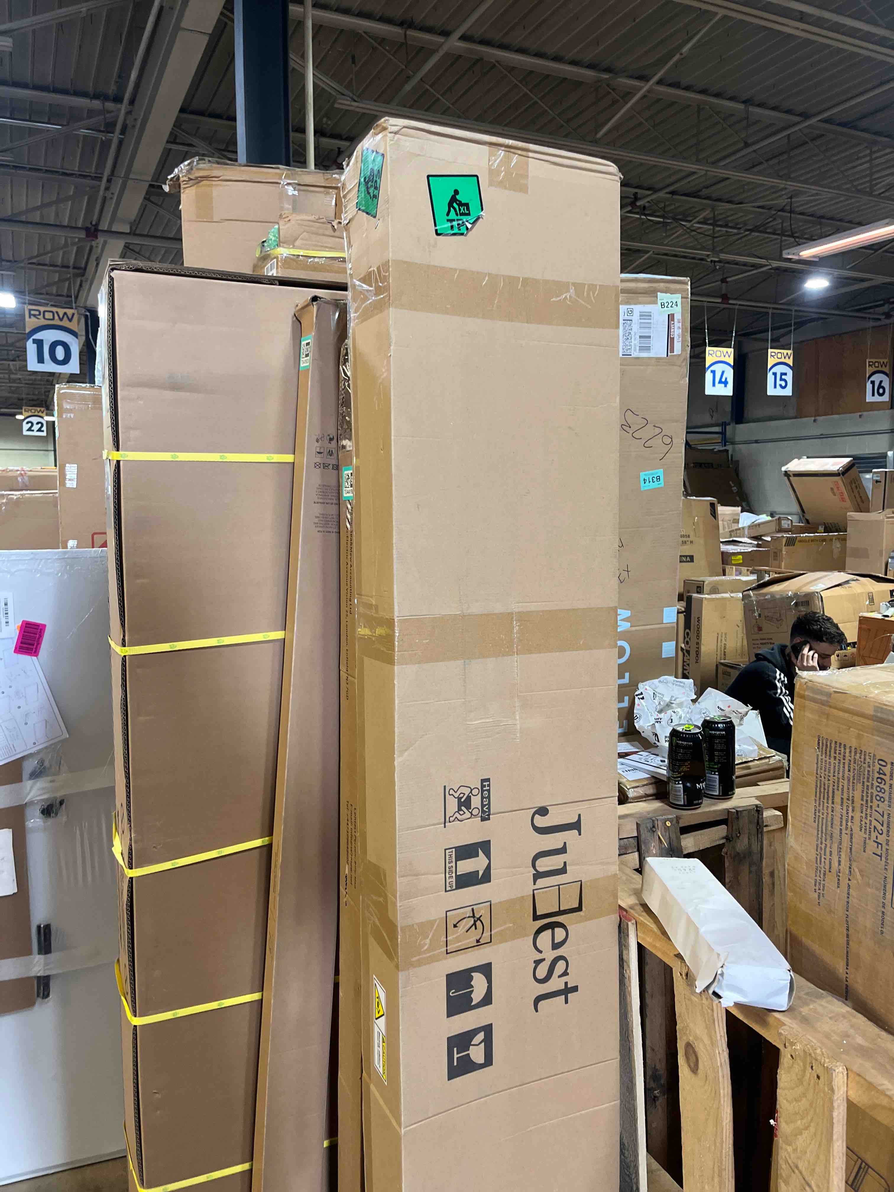 Condition photo showing Good Condition for JUBEST 30" x 80" Barn Doors, Slding Barn Door Kit Wave Shape Door Panel with Hardware Kit Include, MDF Board & PVC Covered, Easy Installation, Black