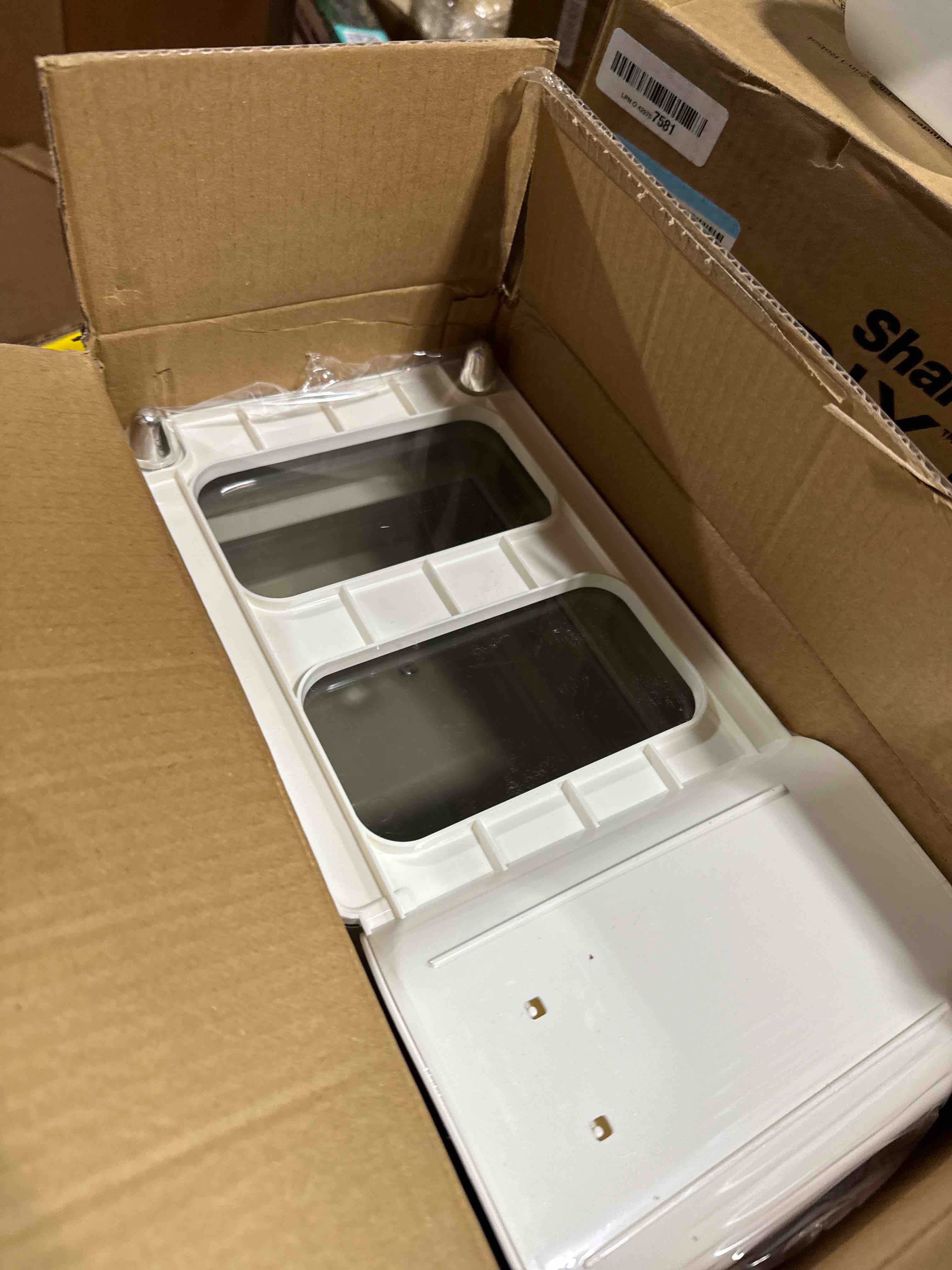 Condition photo showing New/Like New for HBlife Makeup Organizer with Brush Holder for Vanity, Large Plastic Bathroom Countertop Organizer Skin Care Storage, Easy to Store Lipsticks, Nail Polishes, Perfumes, Eyeshadow Palettes, White White Large