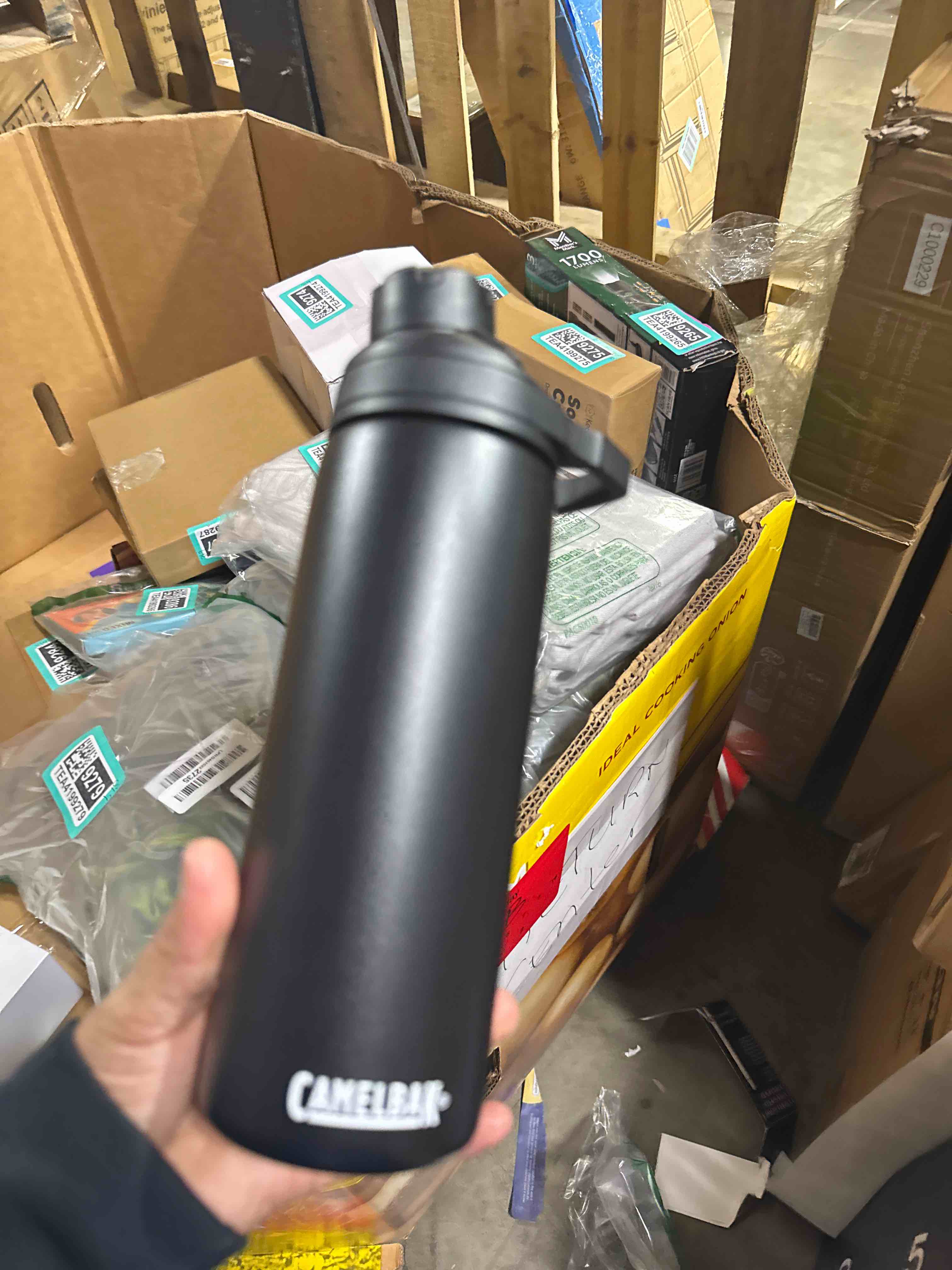 Condition photo showing New/Like New for CamelBak Thrive Chug Insulated Stainless Steel Water Bottle Black, 20oz