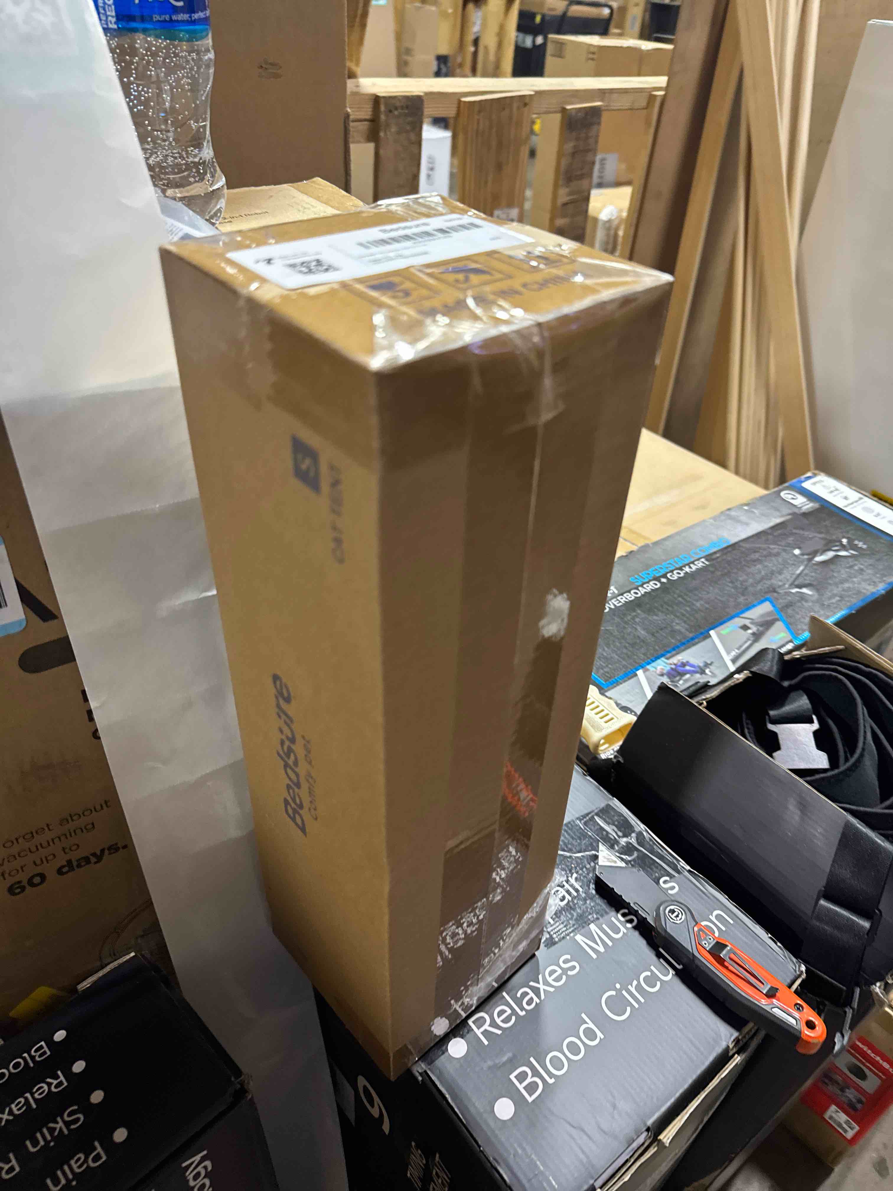 Condition photo showing New/Like New for Bedsure Cat Beds for Indoor - 2 in 1 Cat Cave House Tent for Kittens and Small Pets with Removable Washable Cushioned Pillow, Foldable Kitten Hideaway with Non-Slip Bottom, Dark Grey, 16 inches