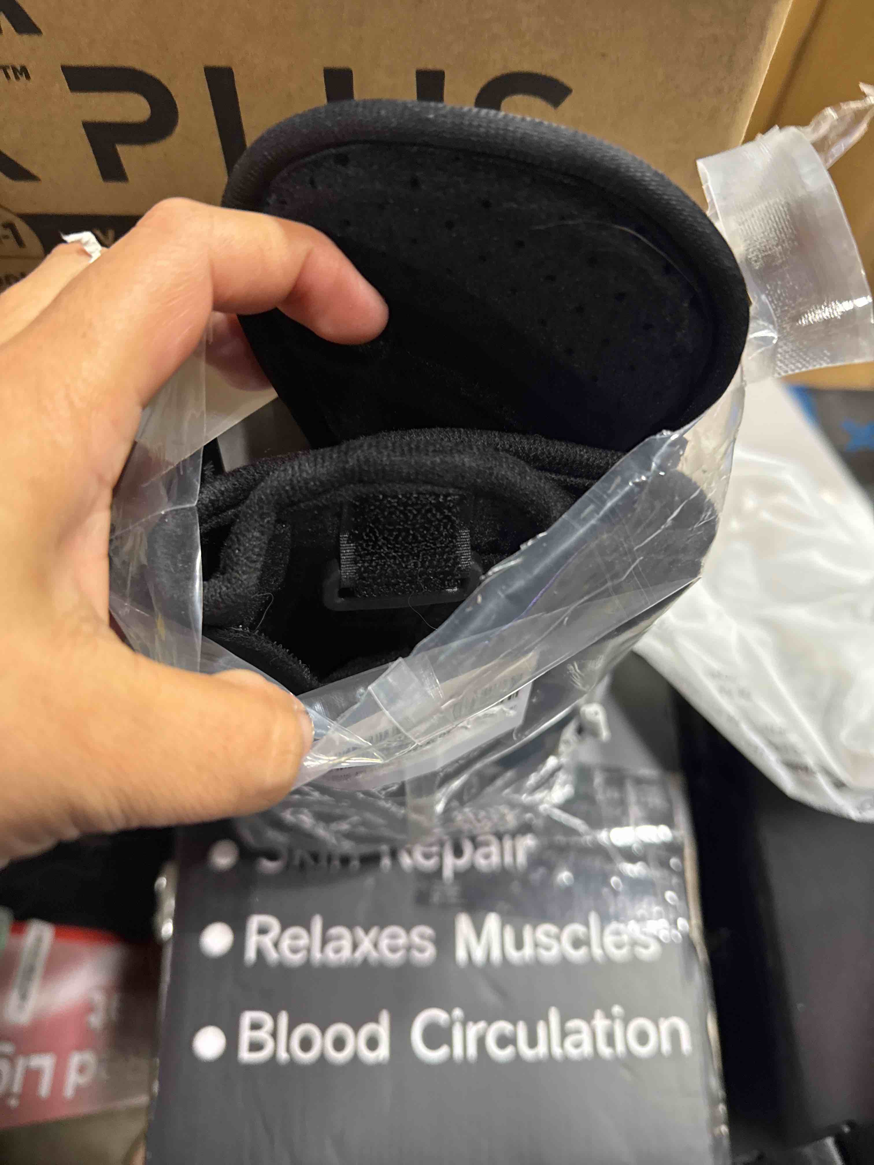 Condition photo showing Good Condition for Plantar Fasciitis Night Splint and Brace, Upgraded Planters Facetious Relief, Foot Drop and Achilles Tendonitis Relief Brace. Night Splint for Plantar Fasciitis Women & Men, Black