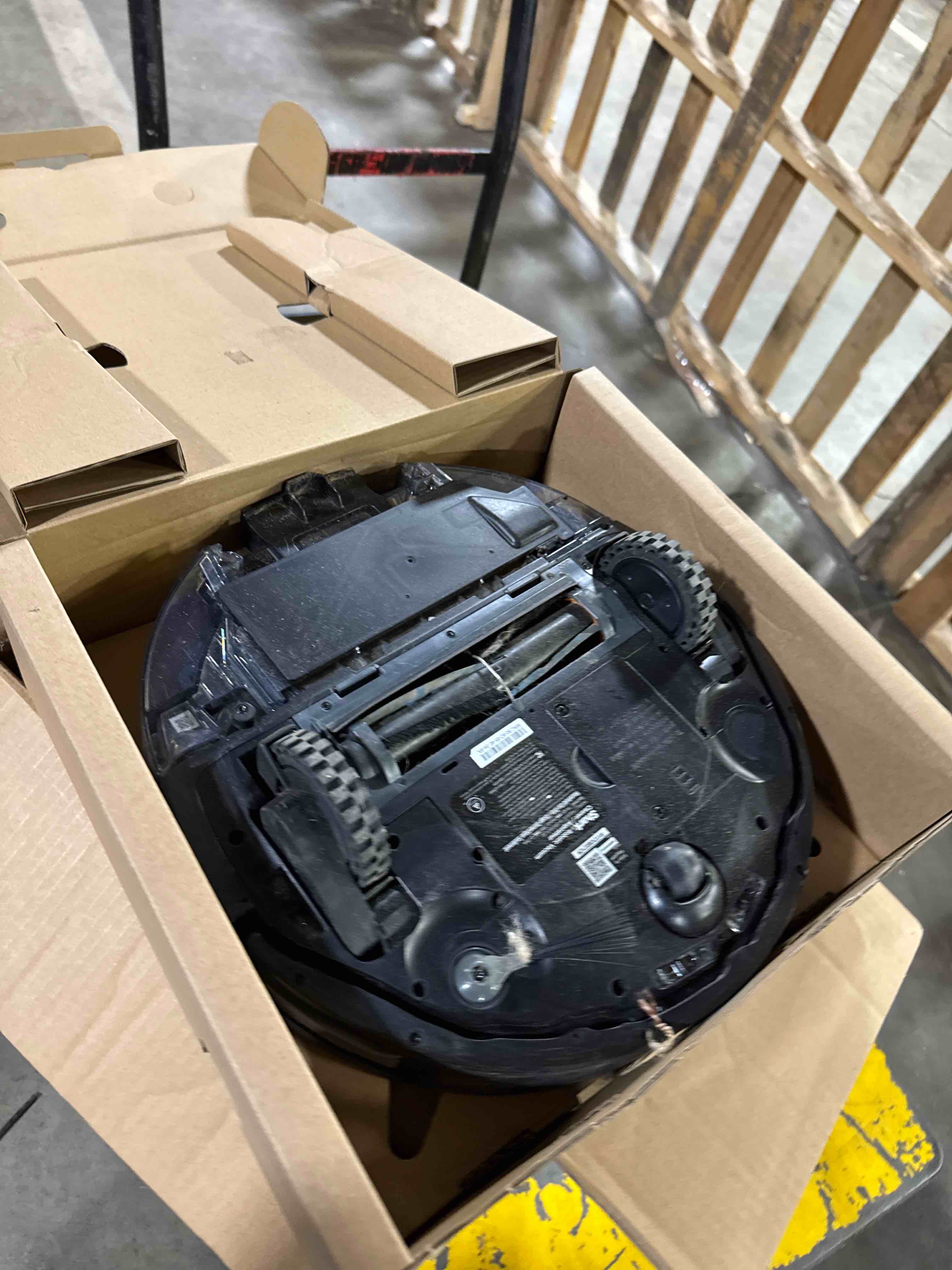 Condition photo showing Good Condition for Shark AI Ultra 2-in-1 Robot Vacuum & Mop with Sonic Mopping  Matrix Clean