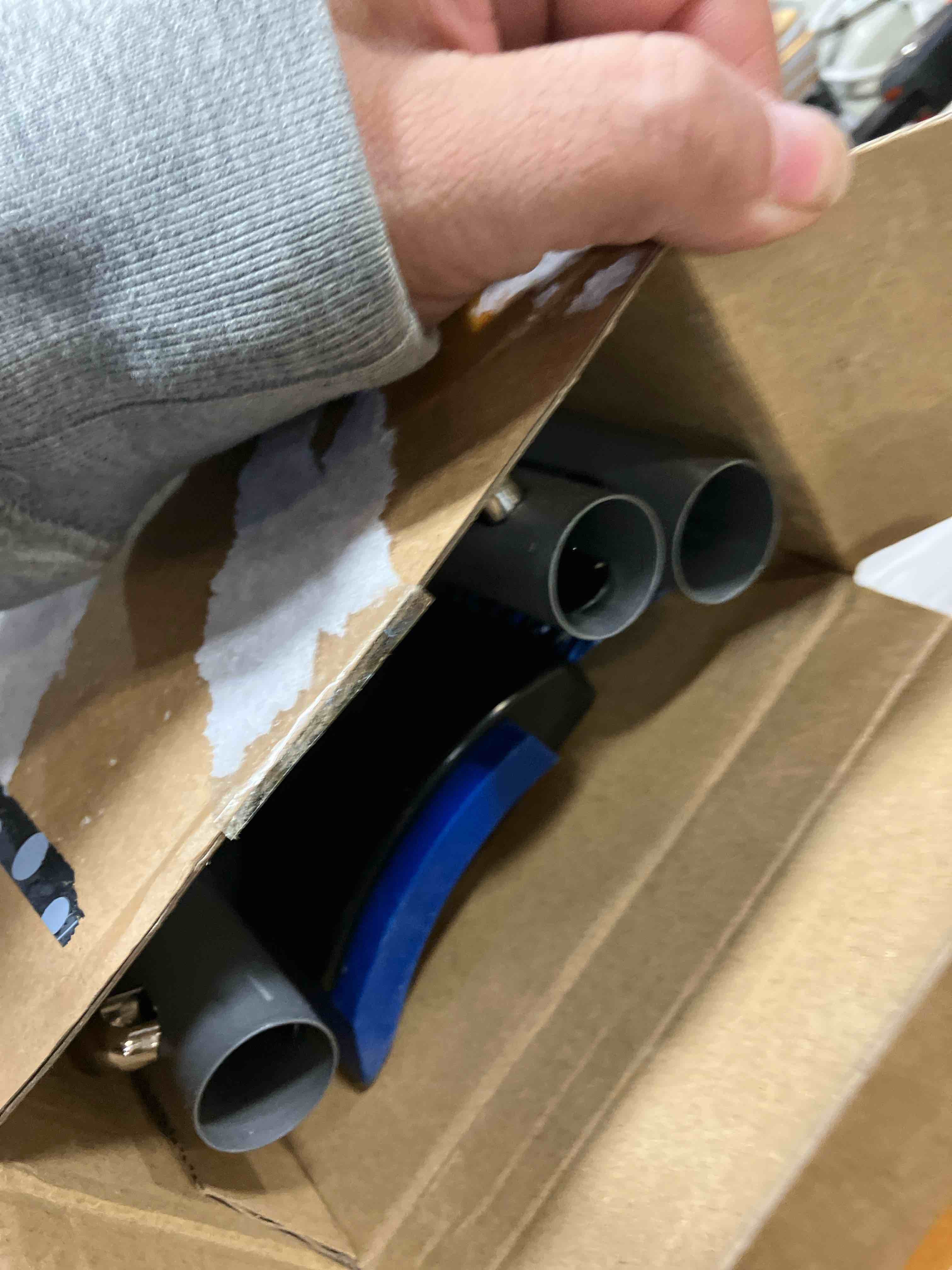 Condition photo showing Good Condition for helloleiboo 2025 Extra Long 55.7" Ice Scrapers for Car Windshield Multi-Functional Detachable Car Ice Scraper with Foam Grip and 270° Pivoting Brush Head Snow Brush for SUV Truck Auto (Blue)