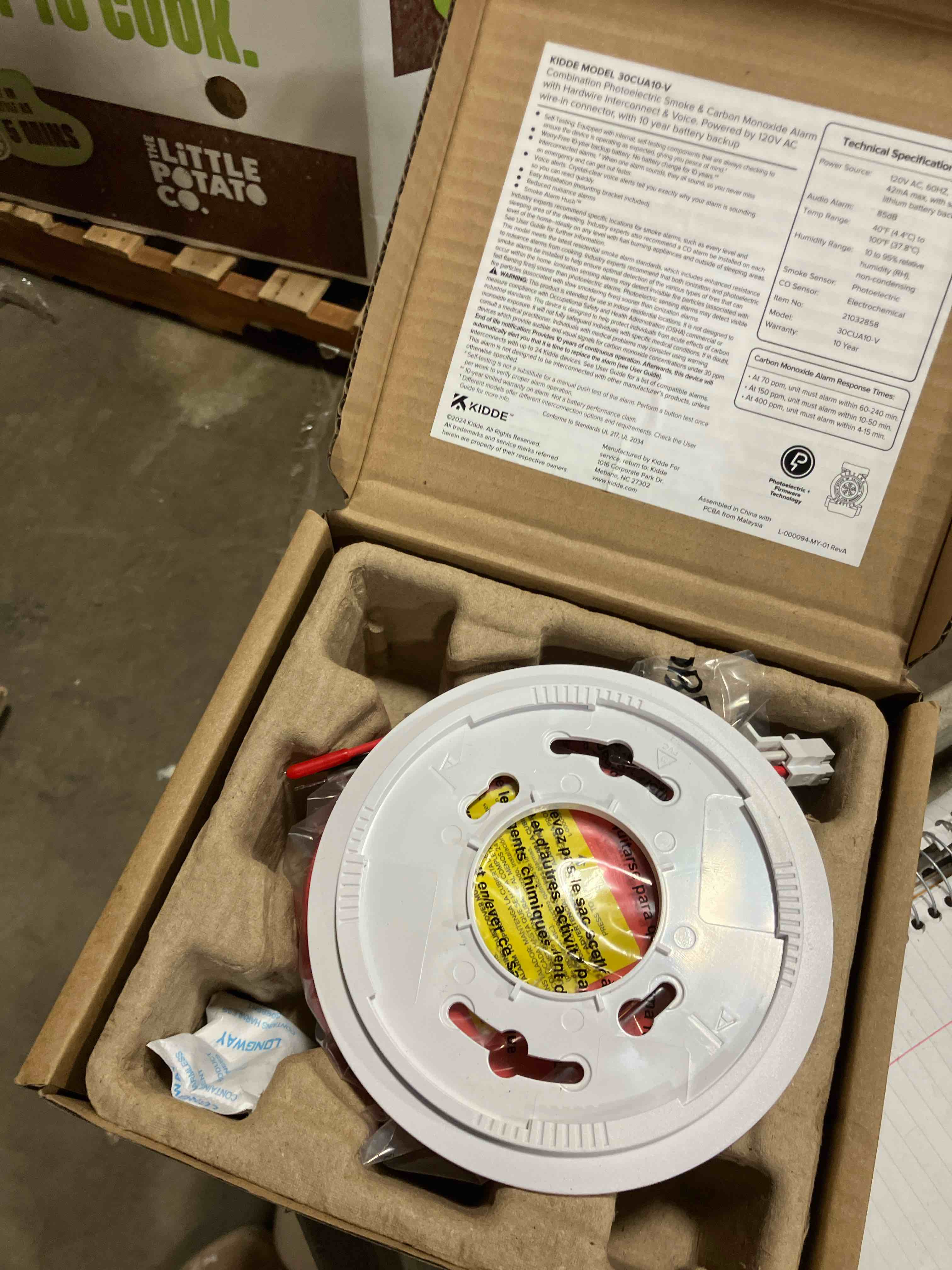 Condition photo showing New/Like New for Kidde Hardwired Smoke & Carbon Monoxide Detector, 10-Year Battery Backup, Voice Alerts, Interconnectable LED Warning Light Indicators 1 Pack