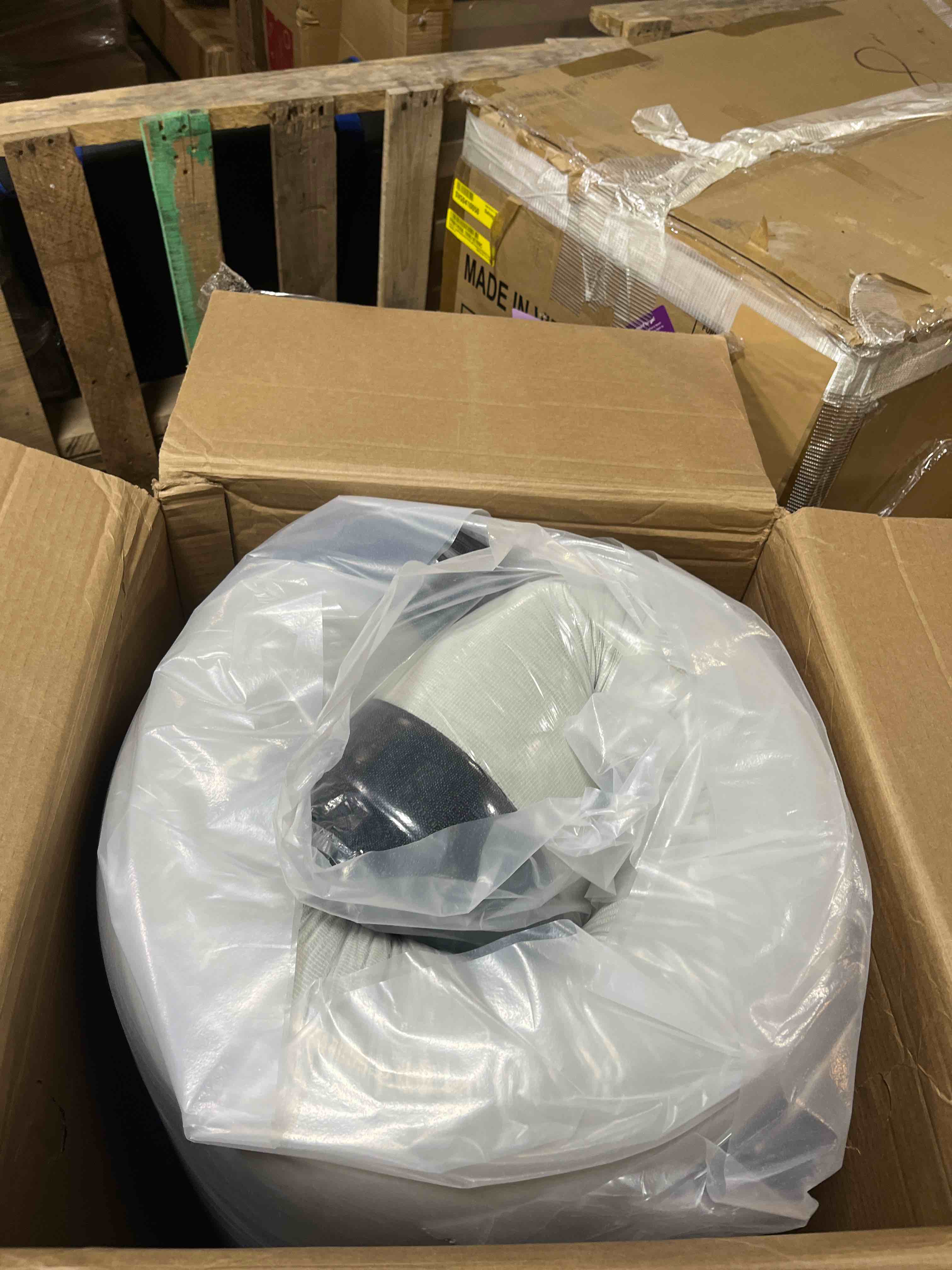 Condition photo showing New/Like New for UMN King Size Mattress, 12 Inch King Mattress in a Box, Individually Pocketed Springs, Pressure Relief, Motion Isolation, Provides Support, CertiPUR-US Certified, Medium Firm