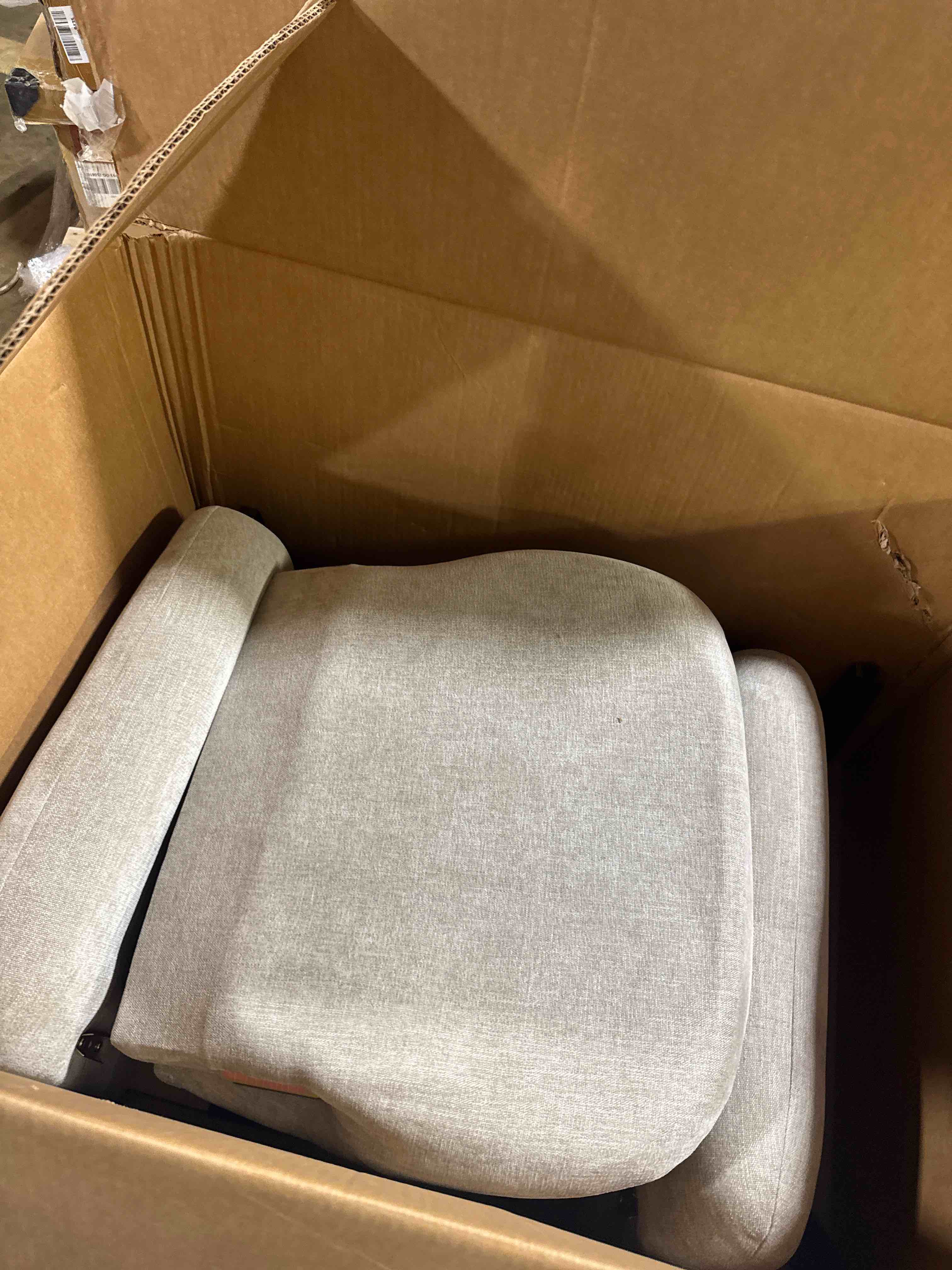 Condition photo showing Good Condition for Yousef Upholstered Accent Chair with Rubberwood Legs 