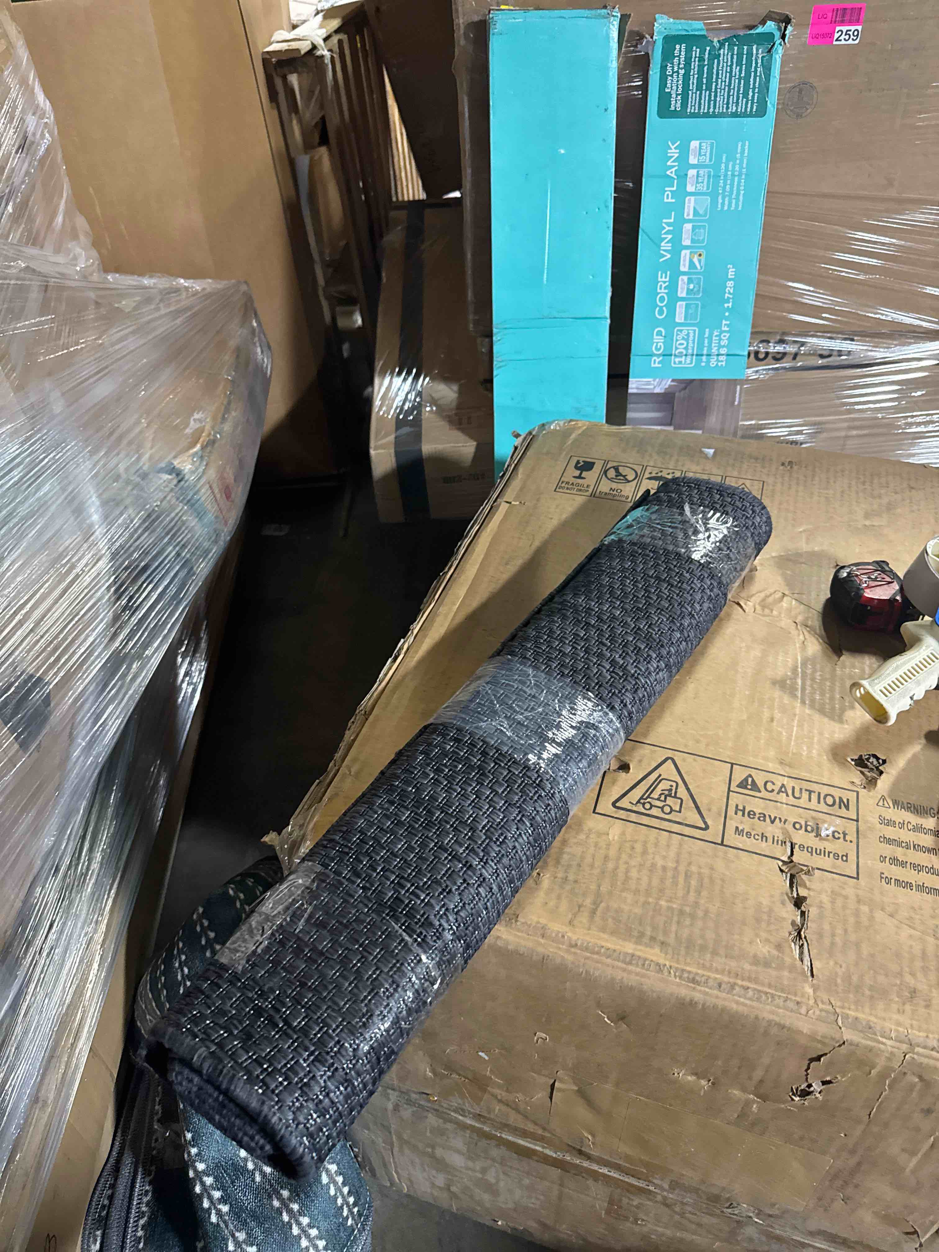 Condition photo showing New/Like New for Venedig Outdoor Rug For Patio Solid Colors - 32" X 98"