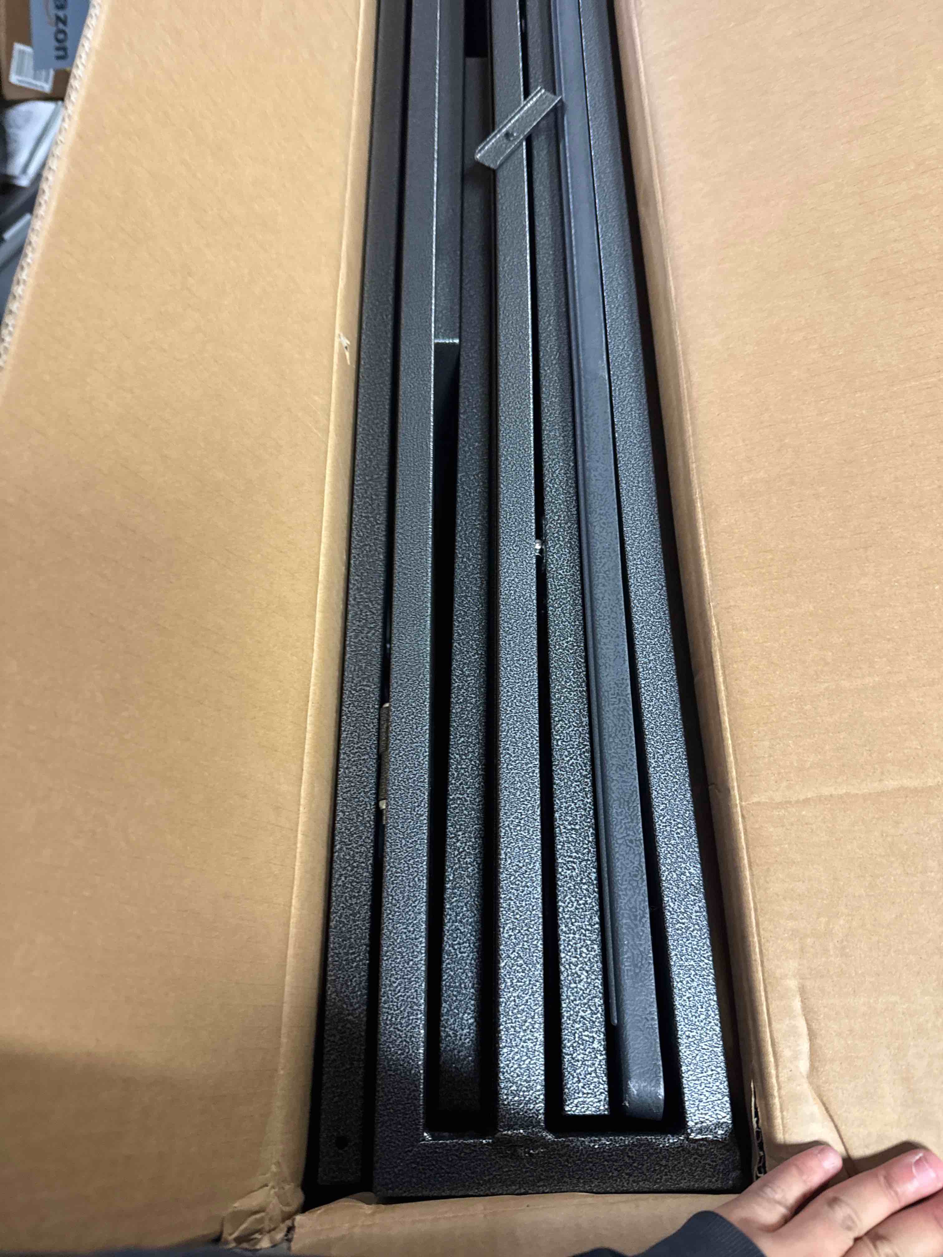 Condition photo showing New/Like New for oranland 48 inch heavy duty indestructible dog crate,2025 new upgraded reinforced baseplate for large dogs,xl dog crate for high anxiety dogs/max load capacity 250lbs/double door with wheels 48inch?black?